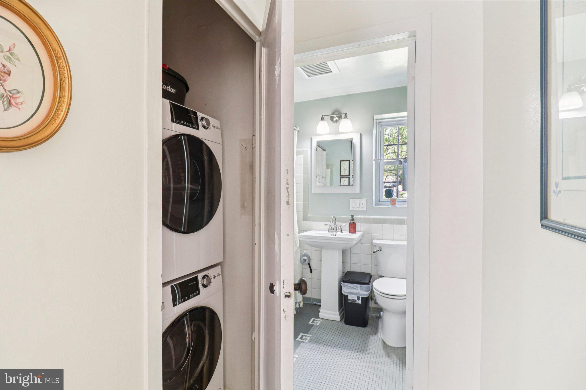 PARK FAIRFAX - Residential