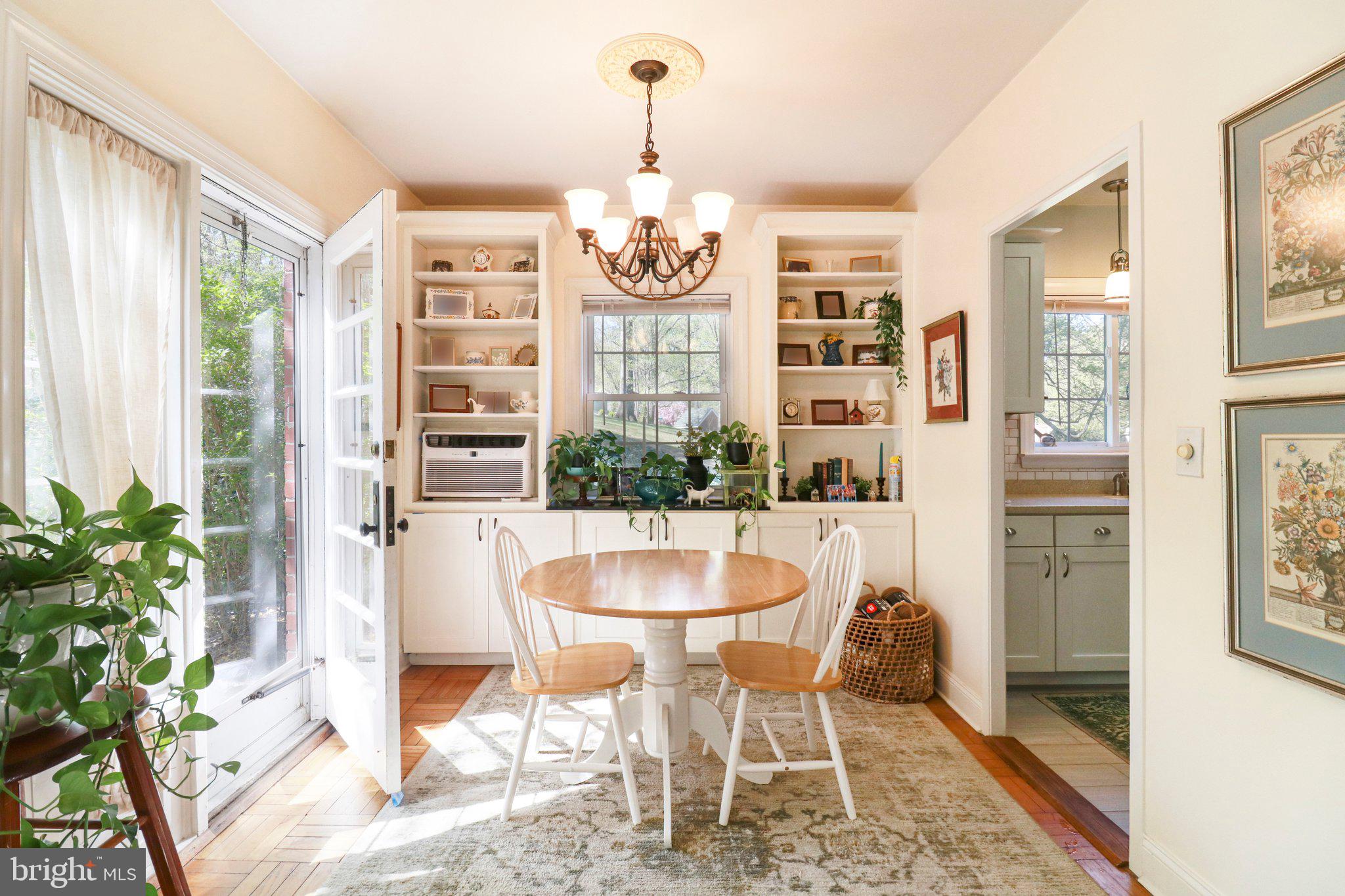 PARK FAIRFAX - Residential