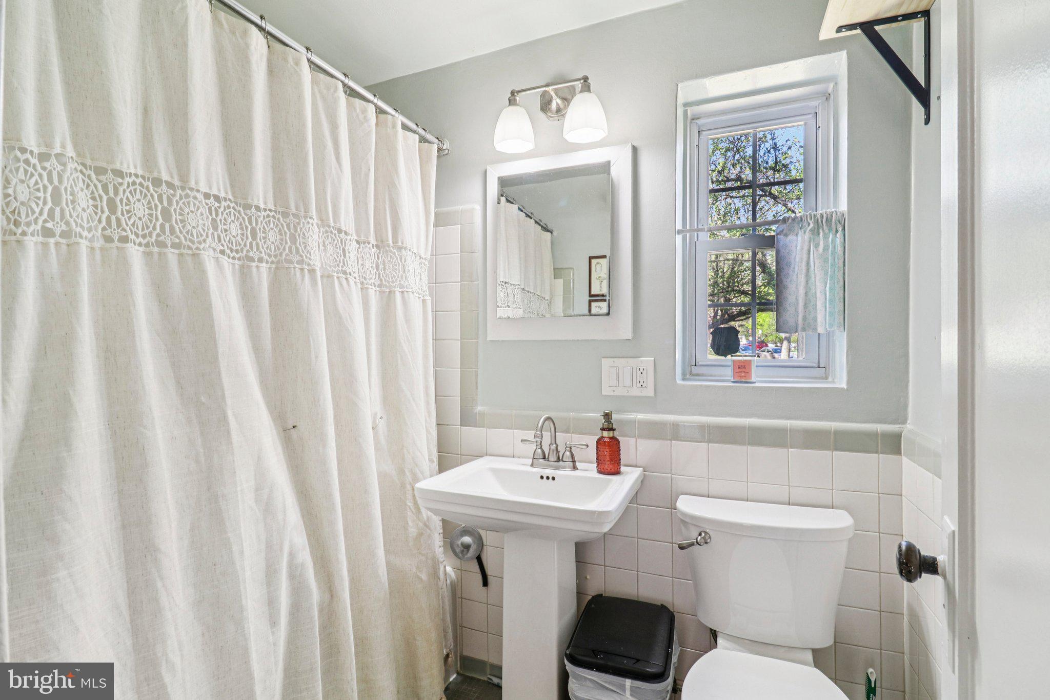 PARK FAIRFAX - Residential