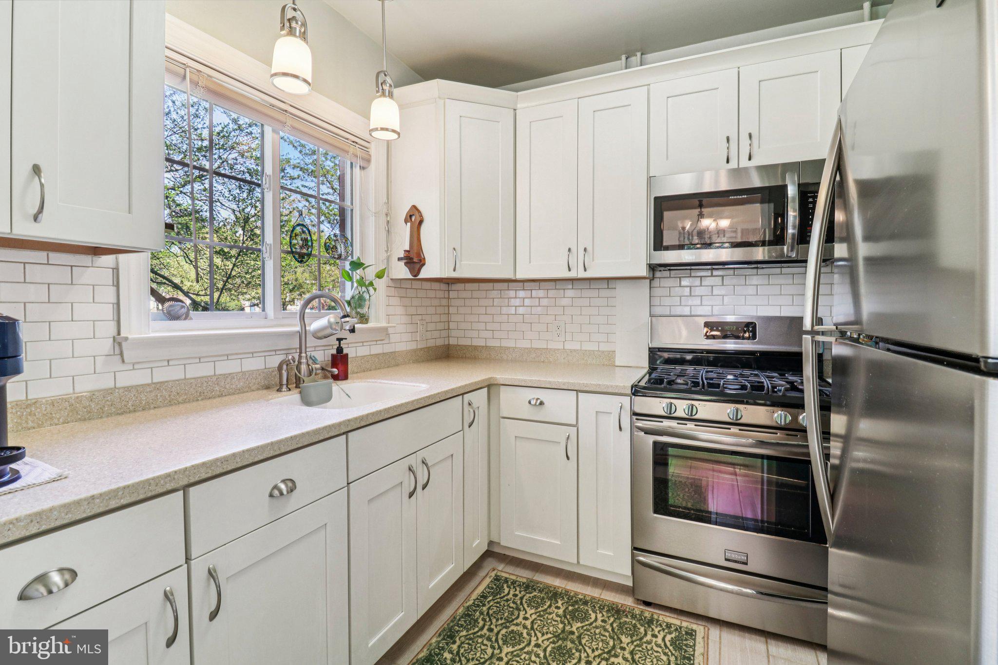 PARK FAIRFAX - Residential