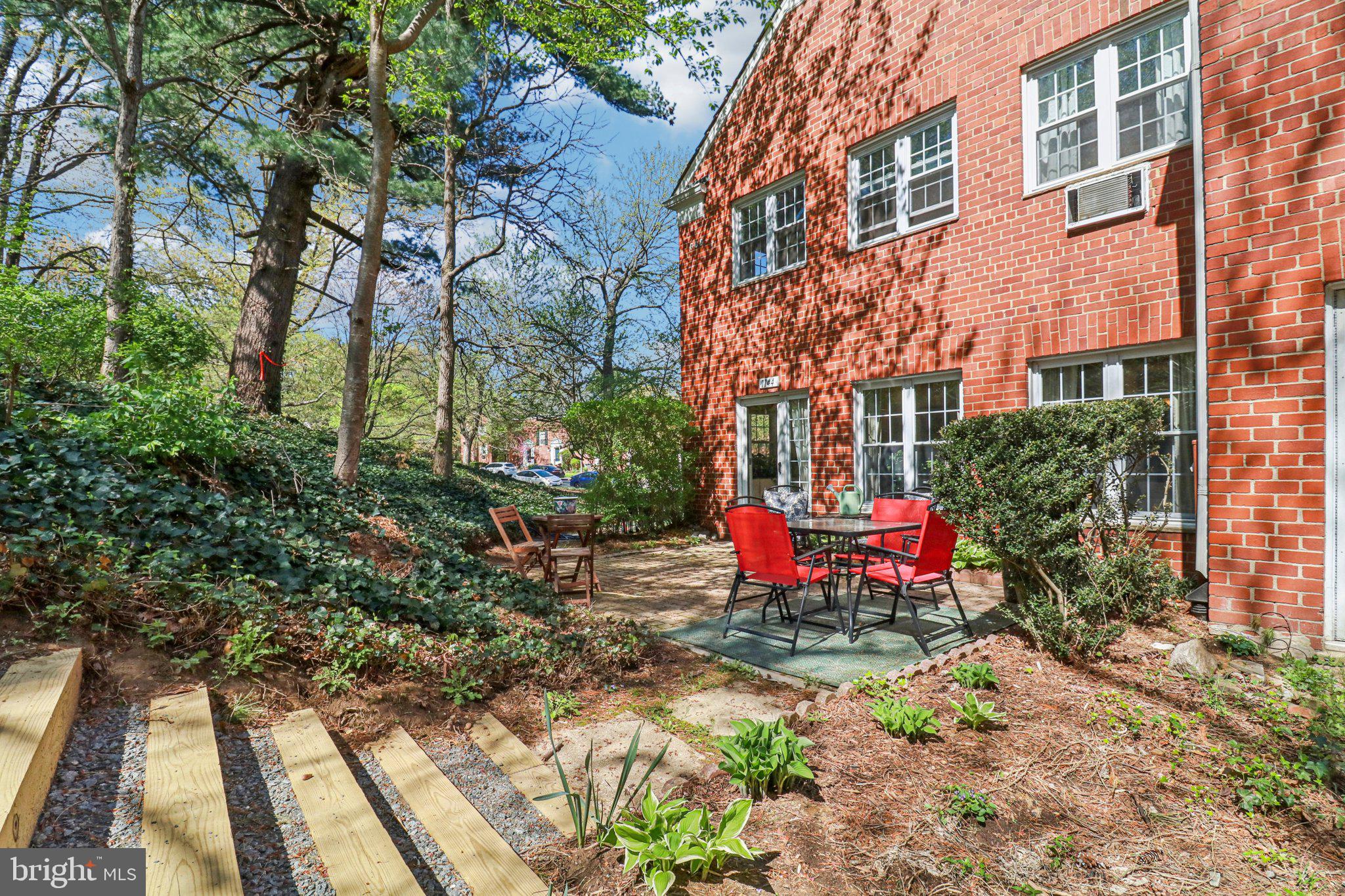 PARK FAIRFAX - Residential