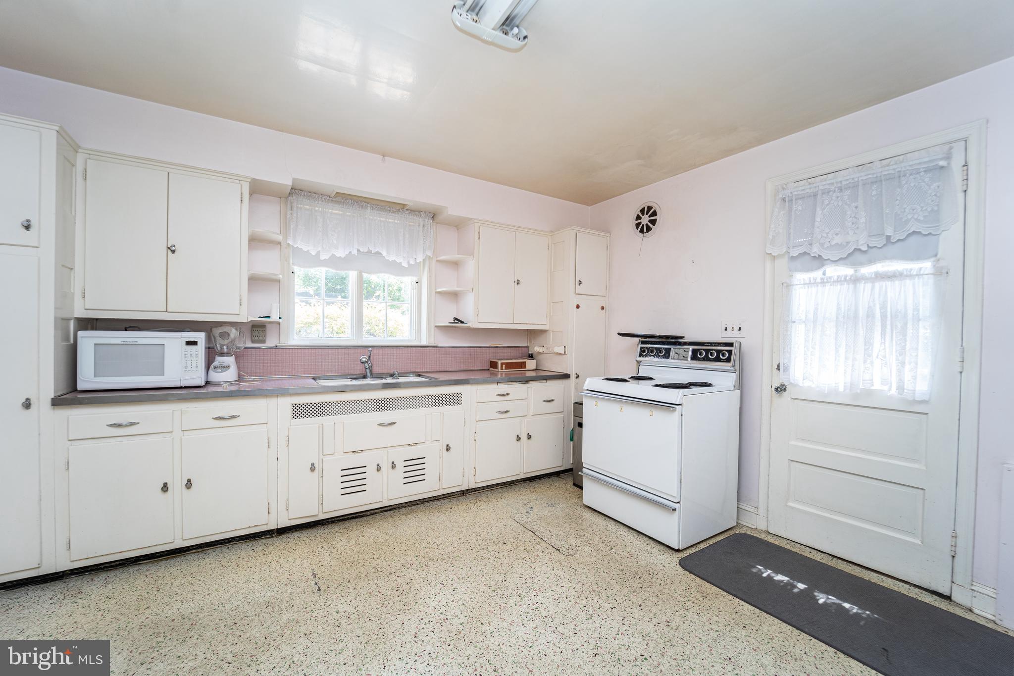 CATONSVILLE - Residential