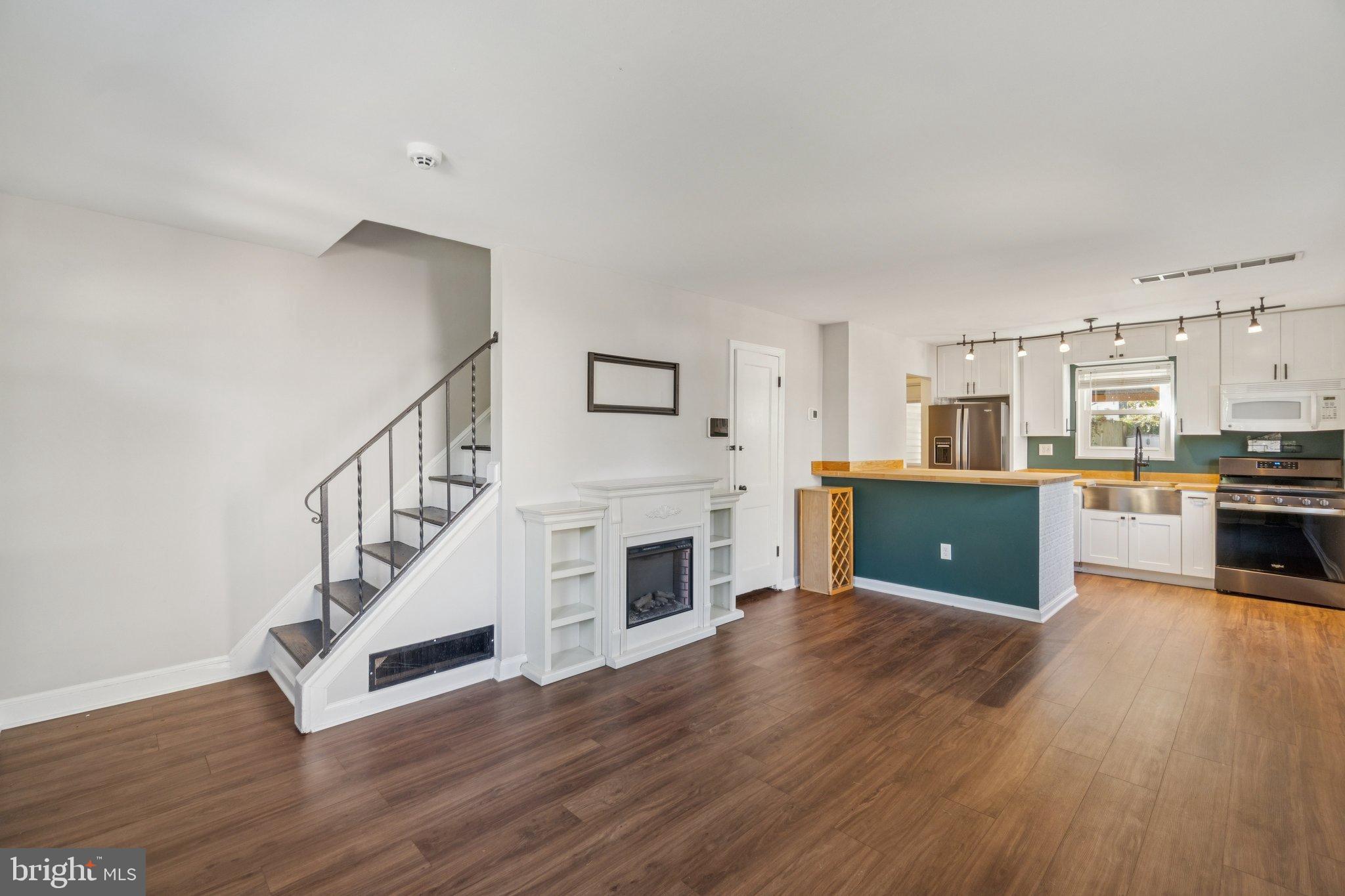 HUNTINGTON - Residential Lease