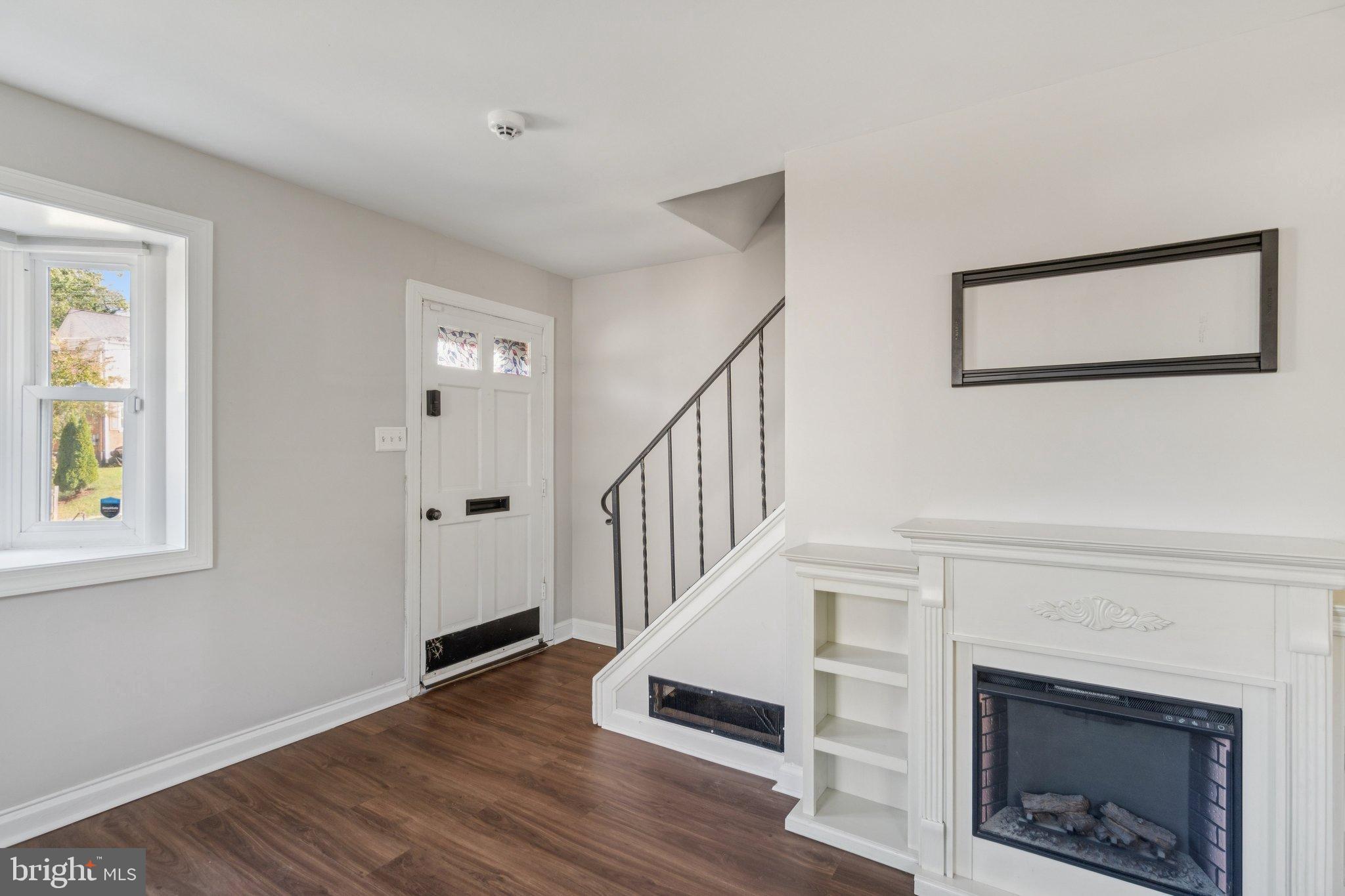 HUNTINGTON - Residential Lease