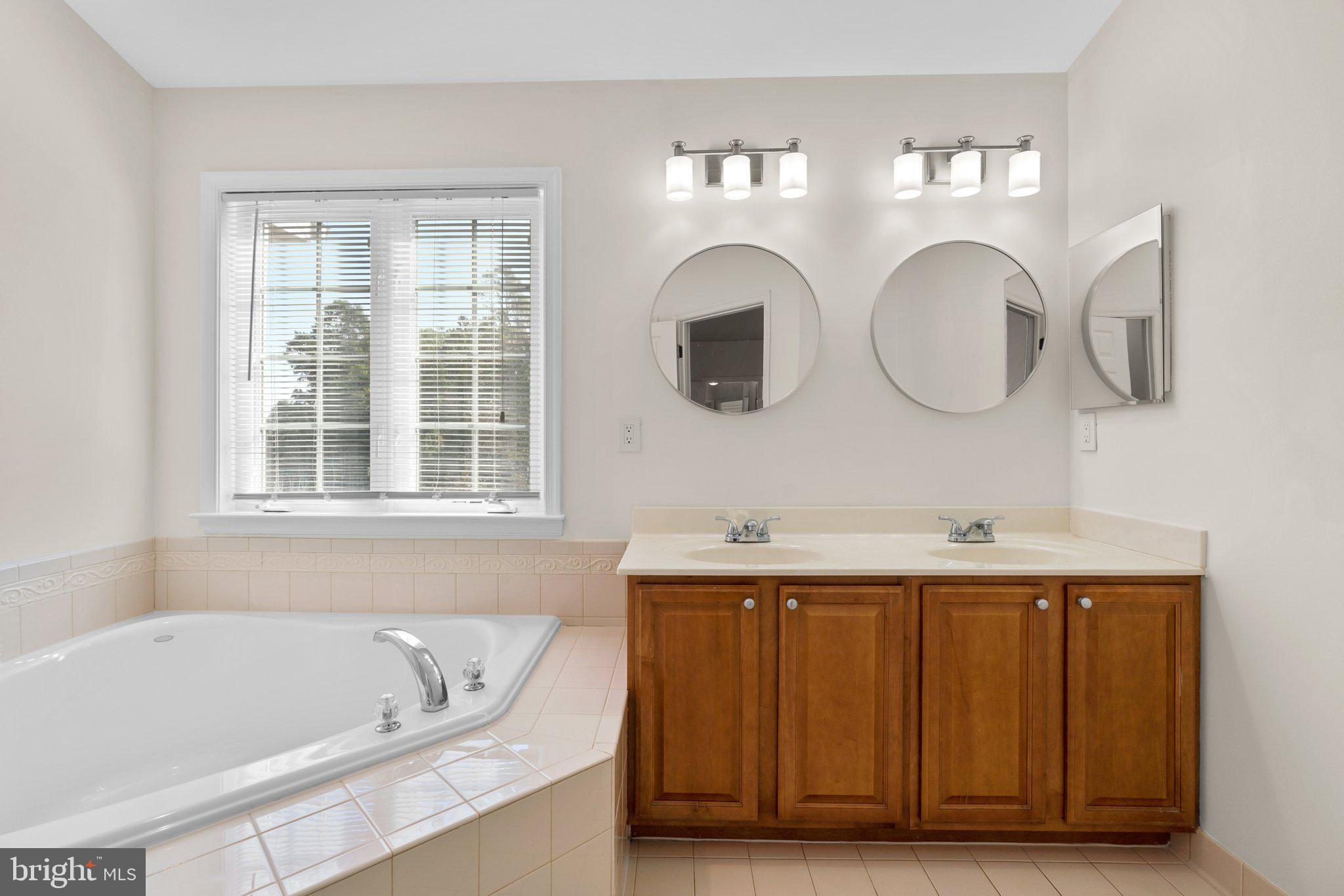 CHERRYTREE PARK - Residential Lease