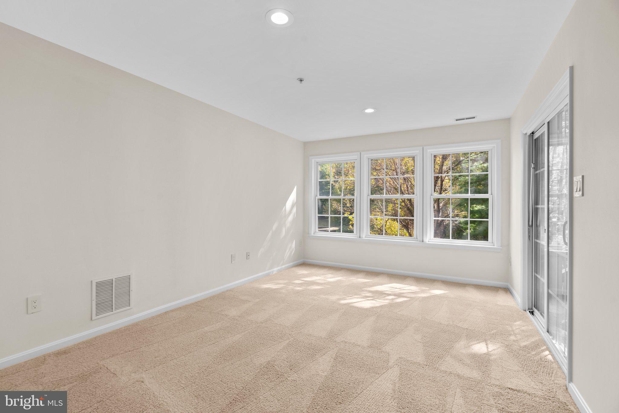 CHERRYTREE PARK - Residential Lease