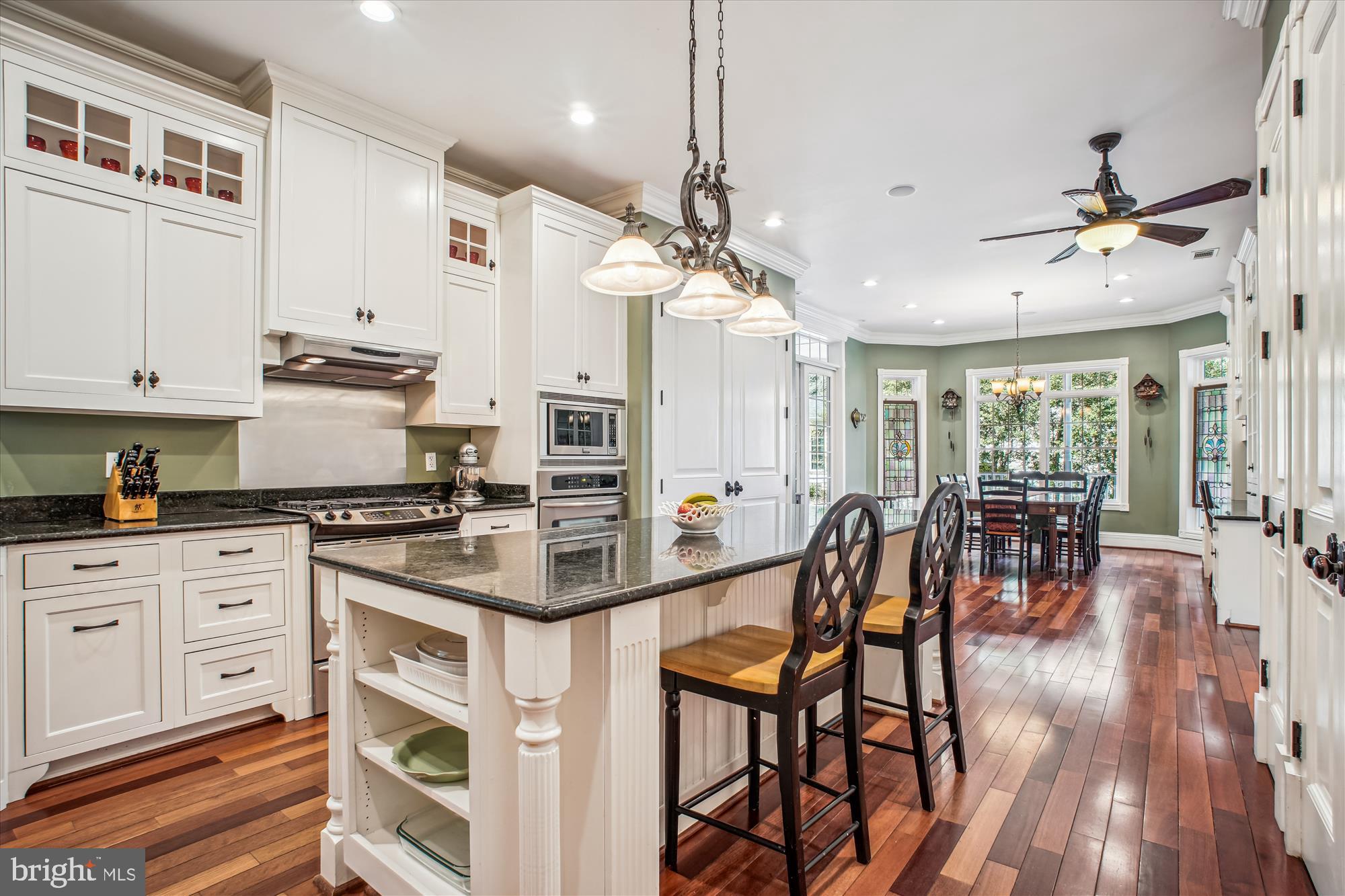 1009 MADISON LANE