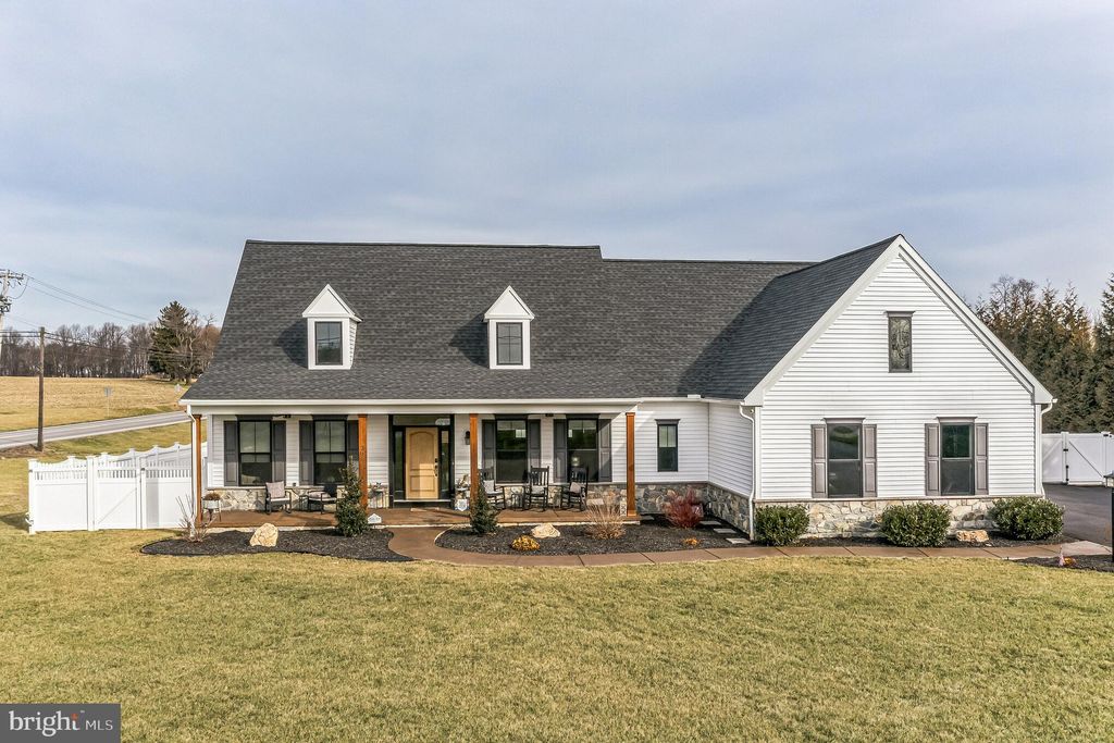 Photo of 267 GREEN LN, QUARRYVILLE, PA 17566 (MLS # PALA2031816)