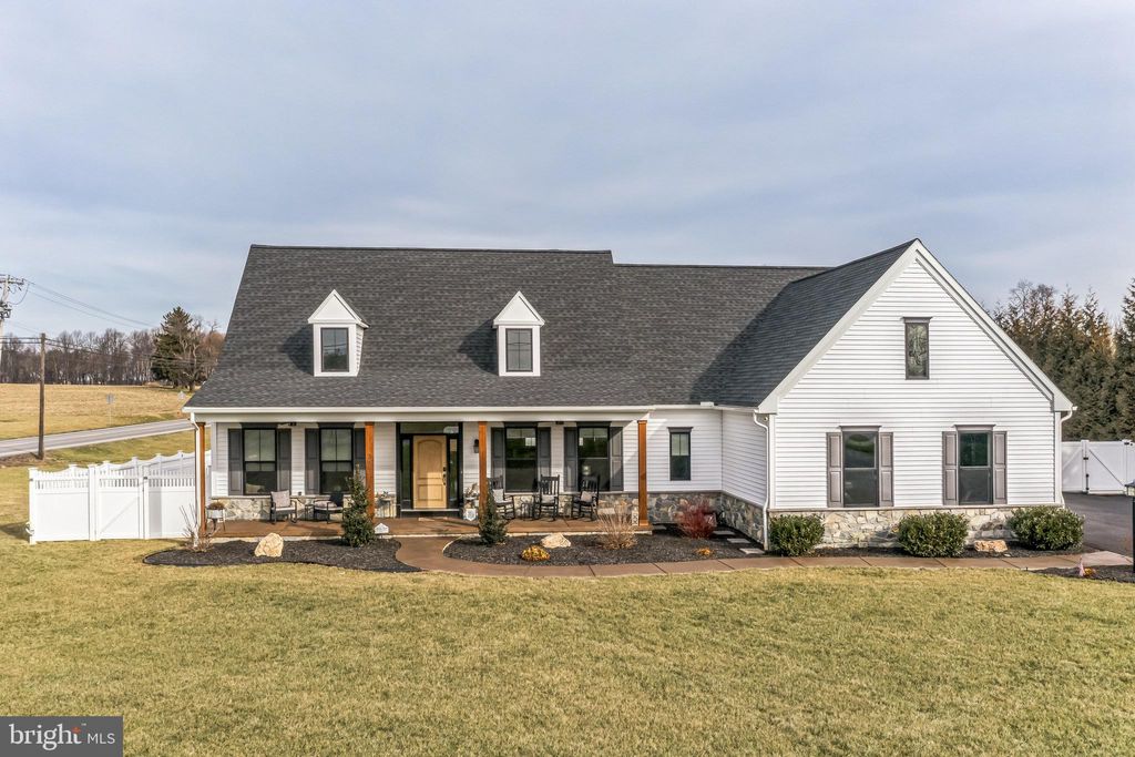 Photo of 267 GREEN LN, QUARRYVILLE, PA 17566 (MLS # PALA2031816)