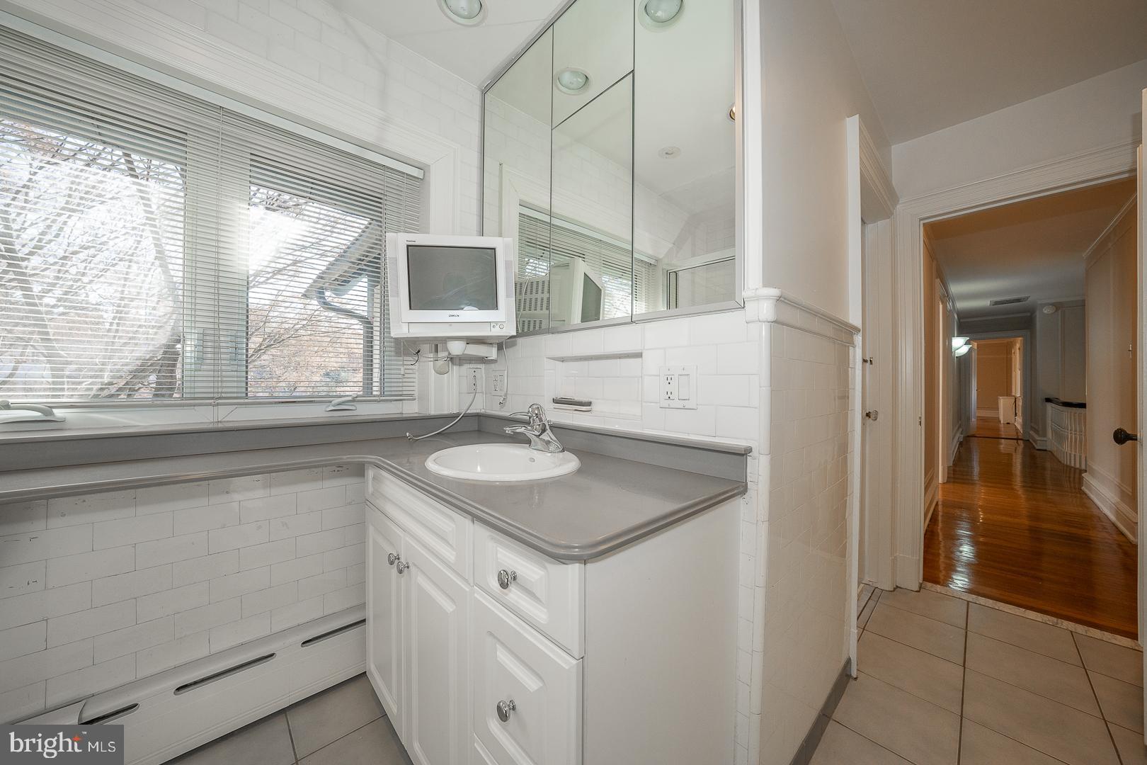 MERION STATION - Residential