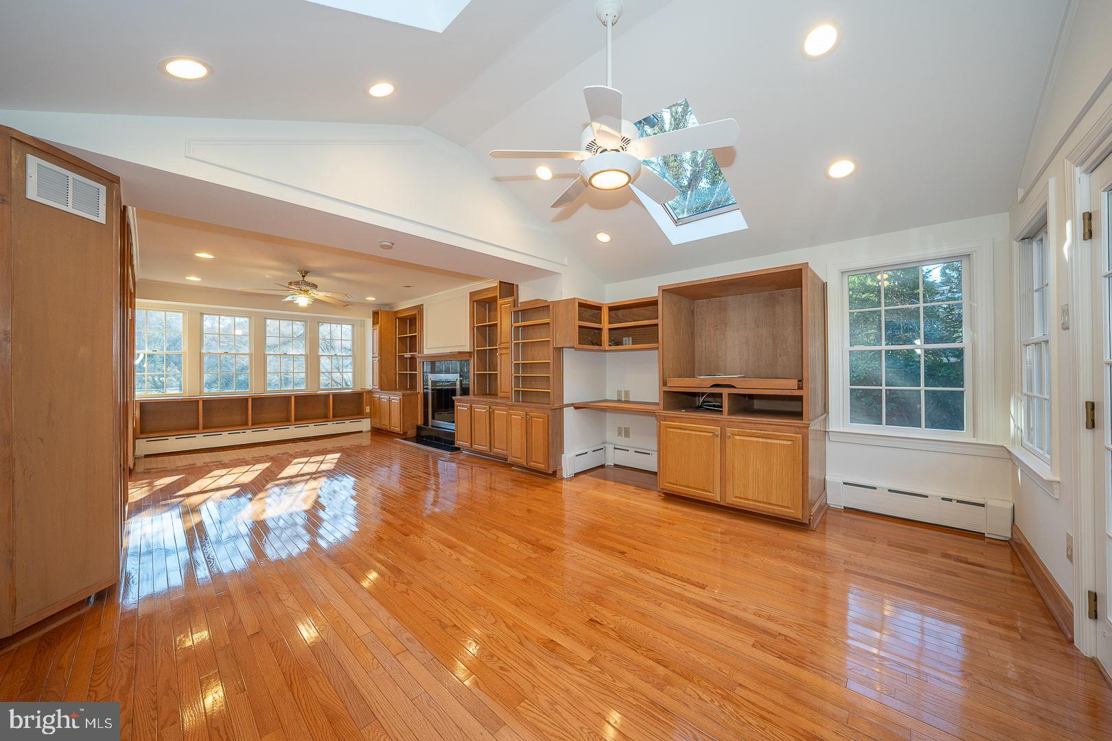 MERION STATION - Residential