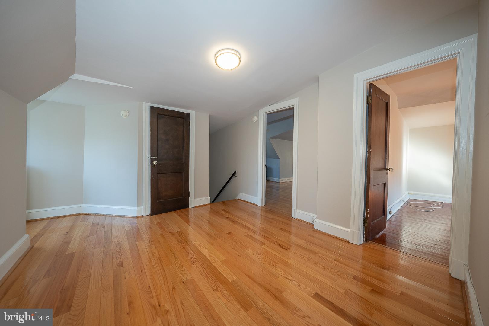 MERION STATION - Residential