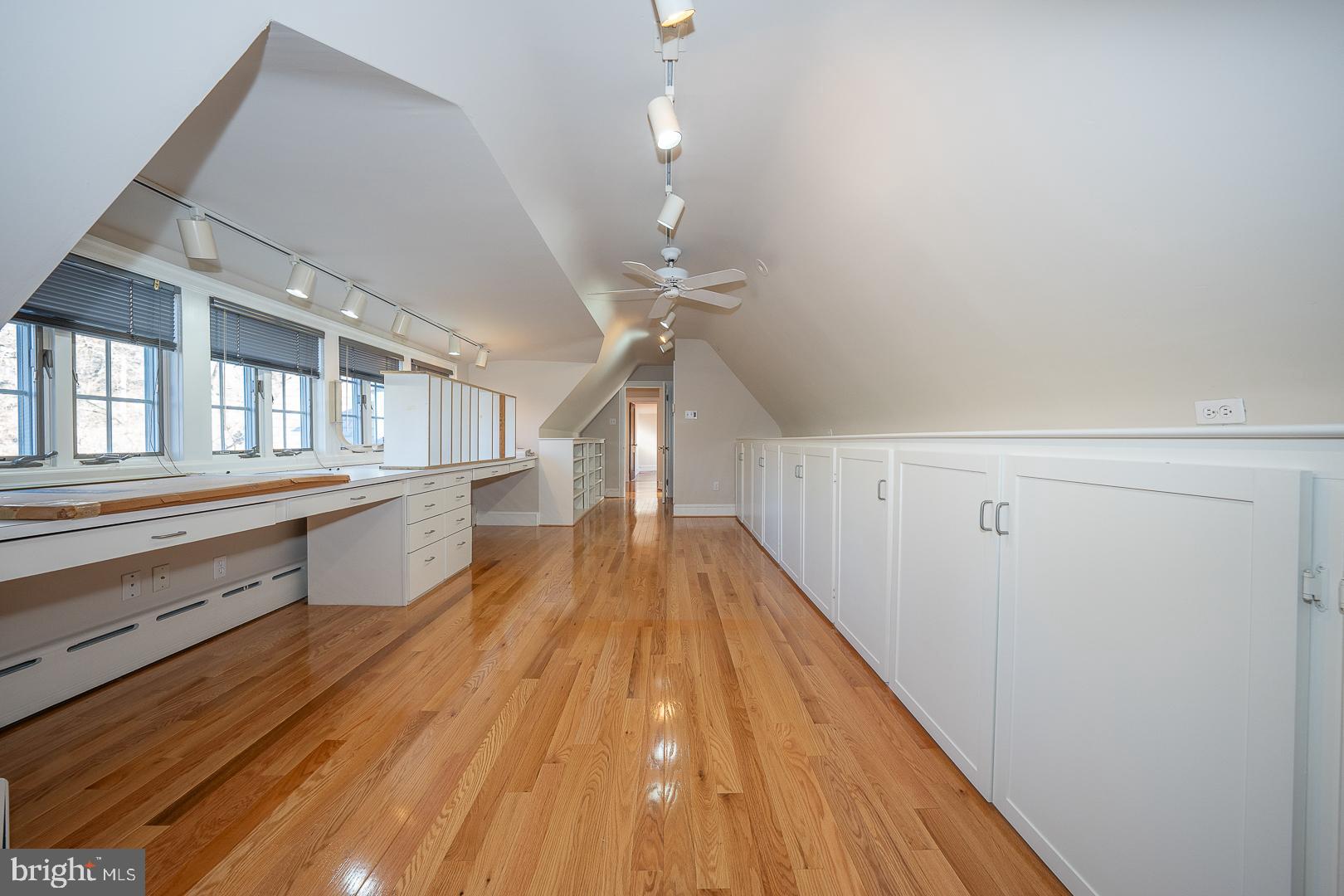 MERION STATION - Residential