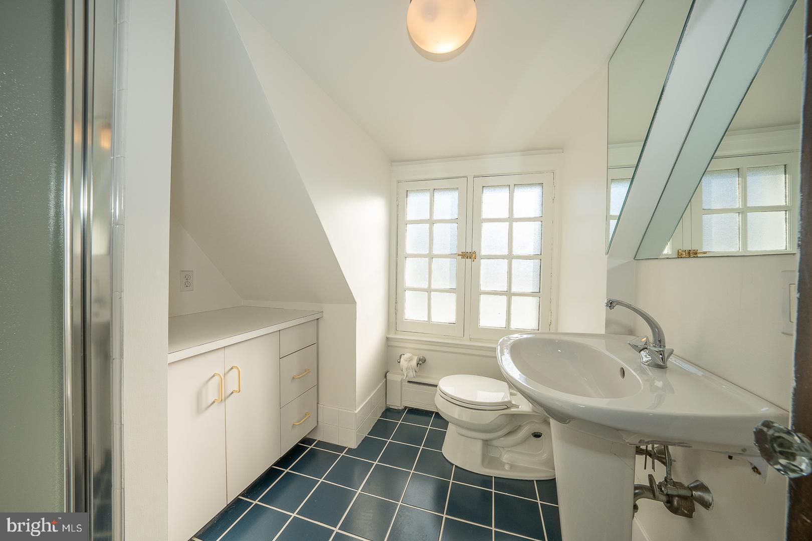 MERION STATION - Residential