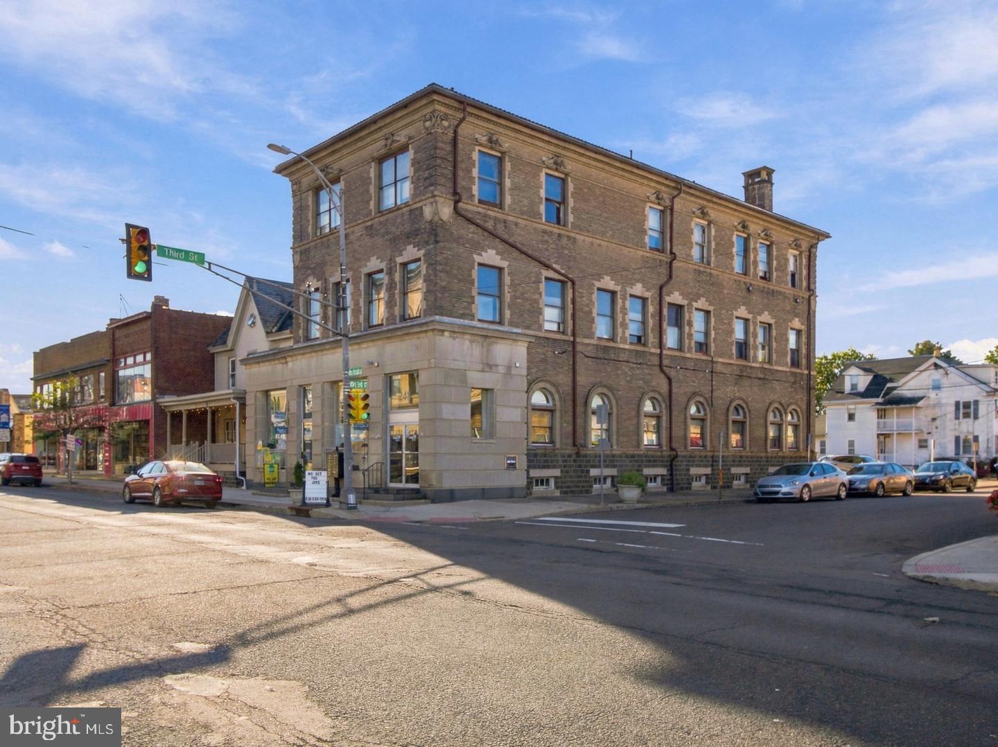 242-248 W BROAD STREET