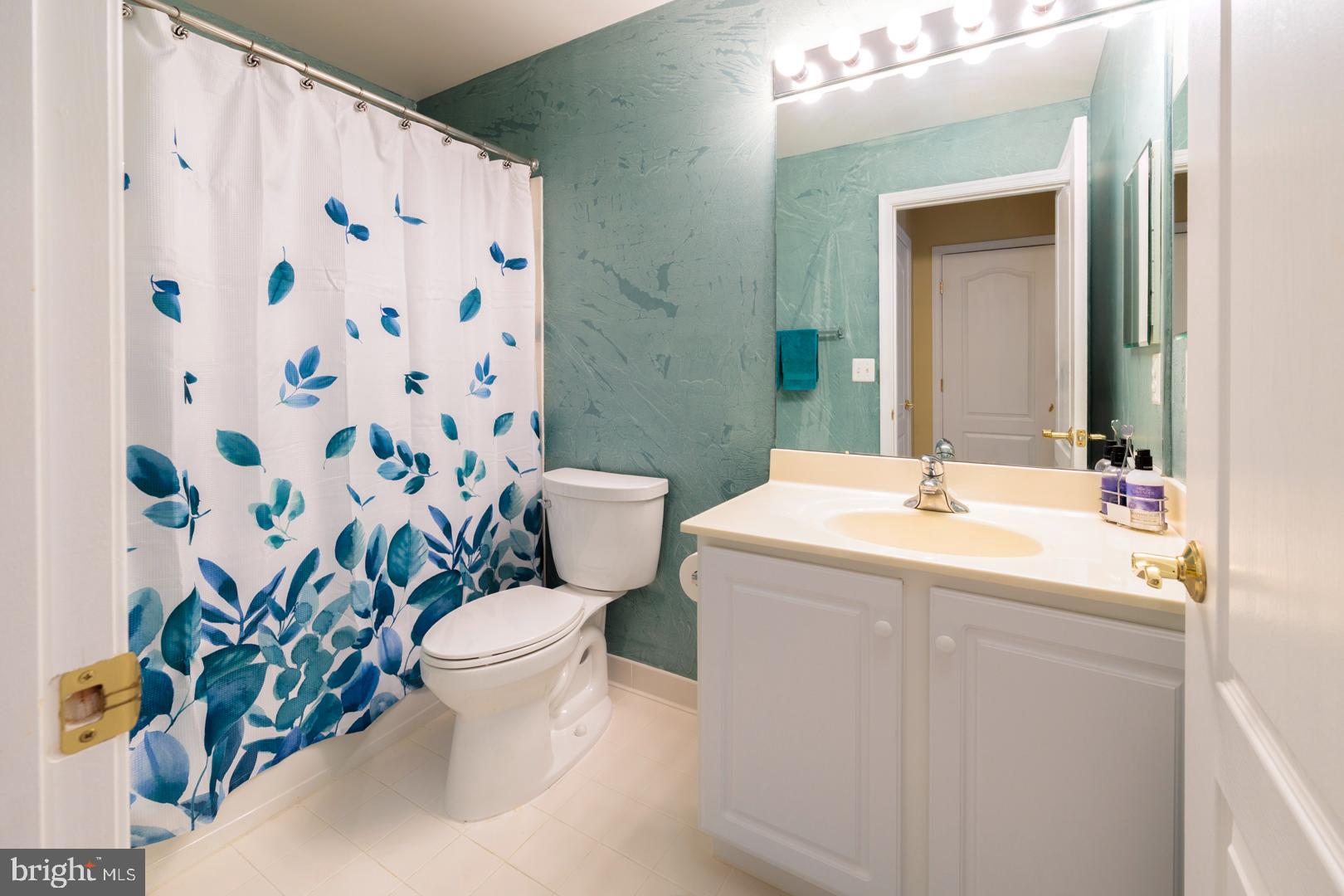 EASTON CLUB EAST - Residential