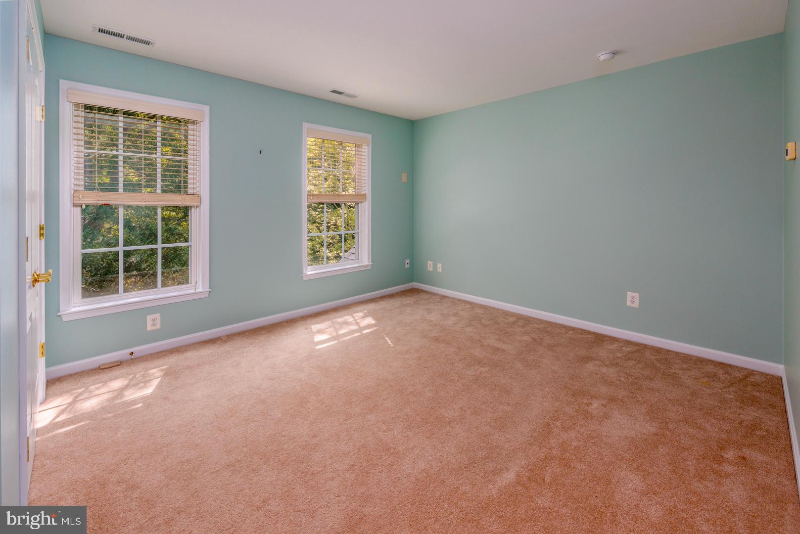 EASTON CLUB EAST - Residential