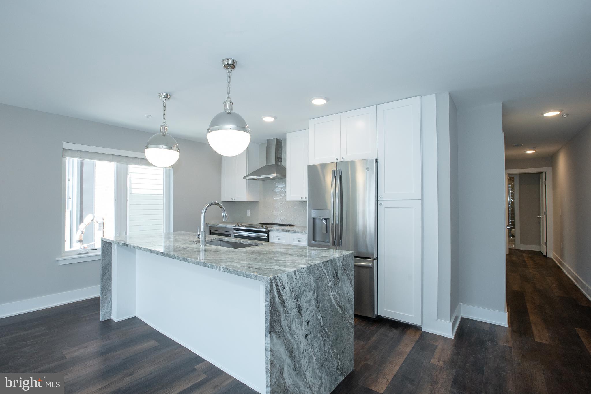 FAIRMOUNT - Residential Lease