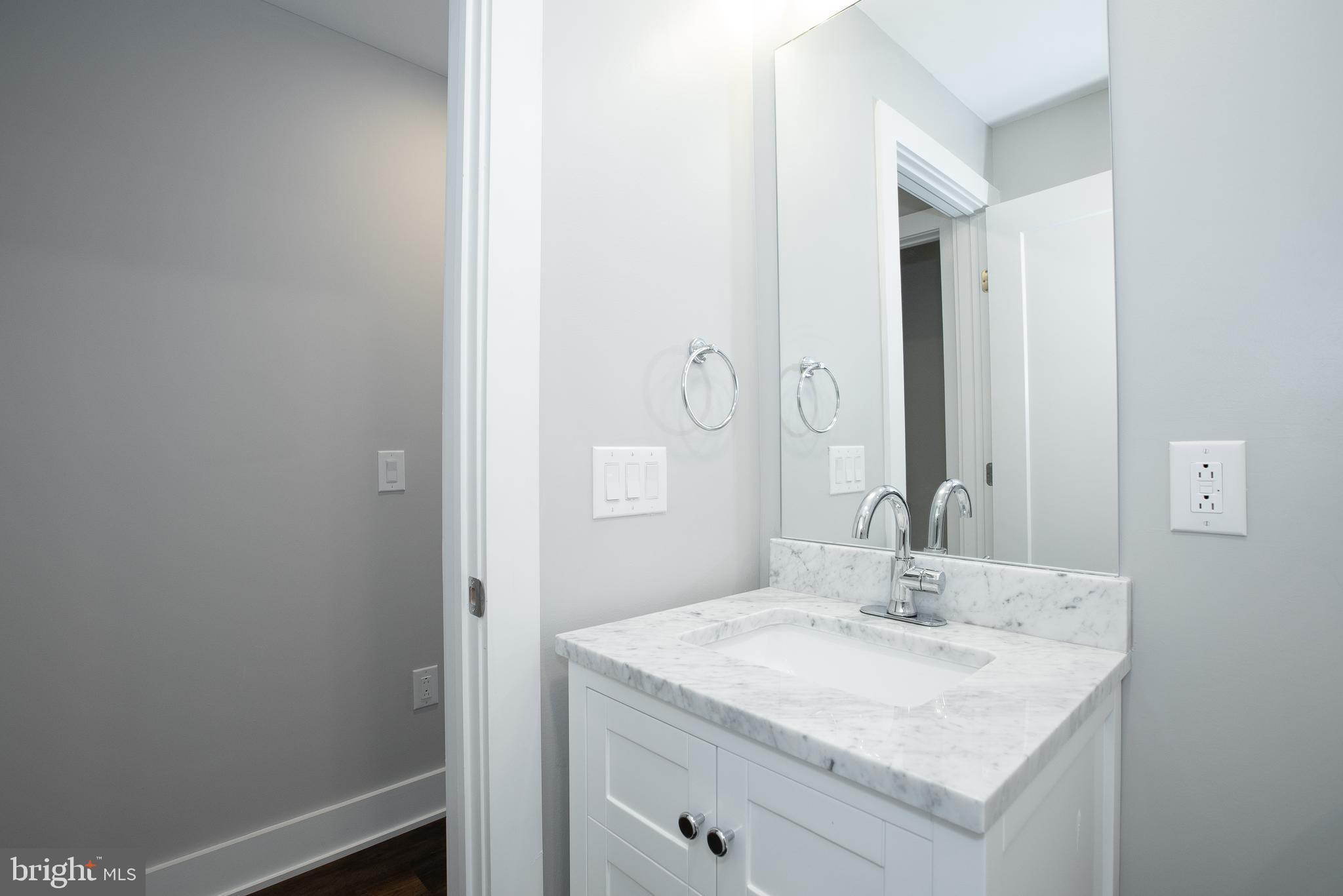 FAIRMOUNT - Residential Lease