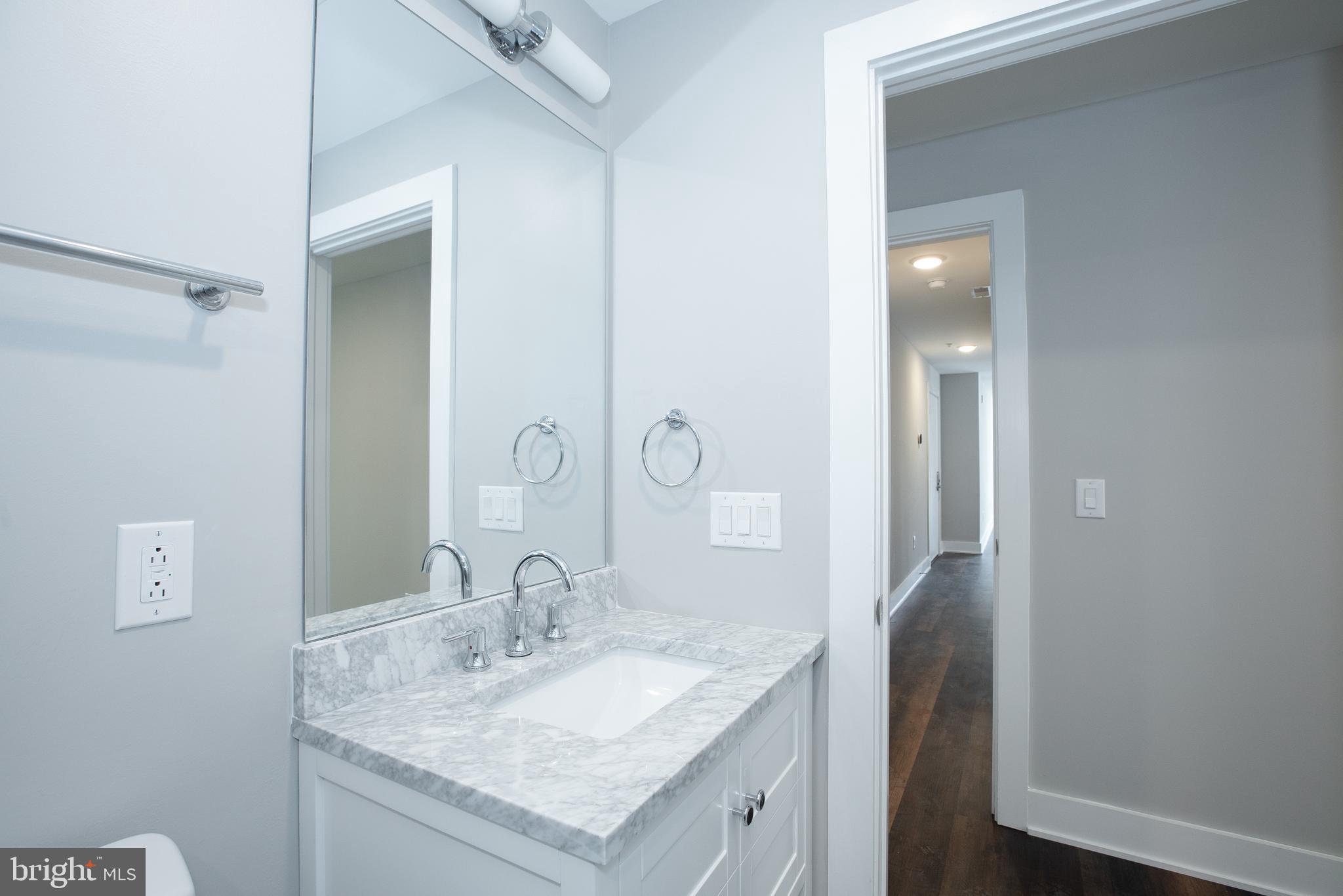 FAIRMOUNT - Residential Lease