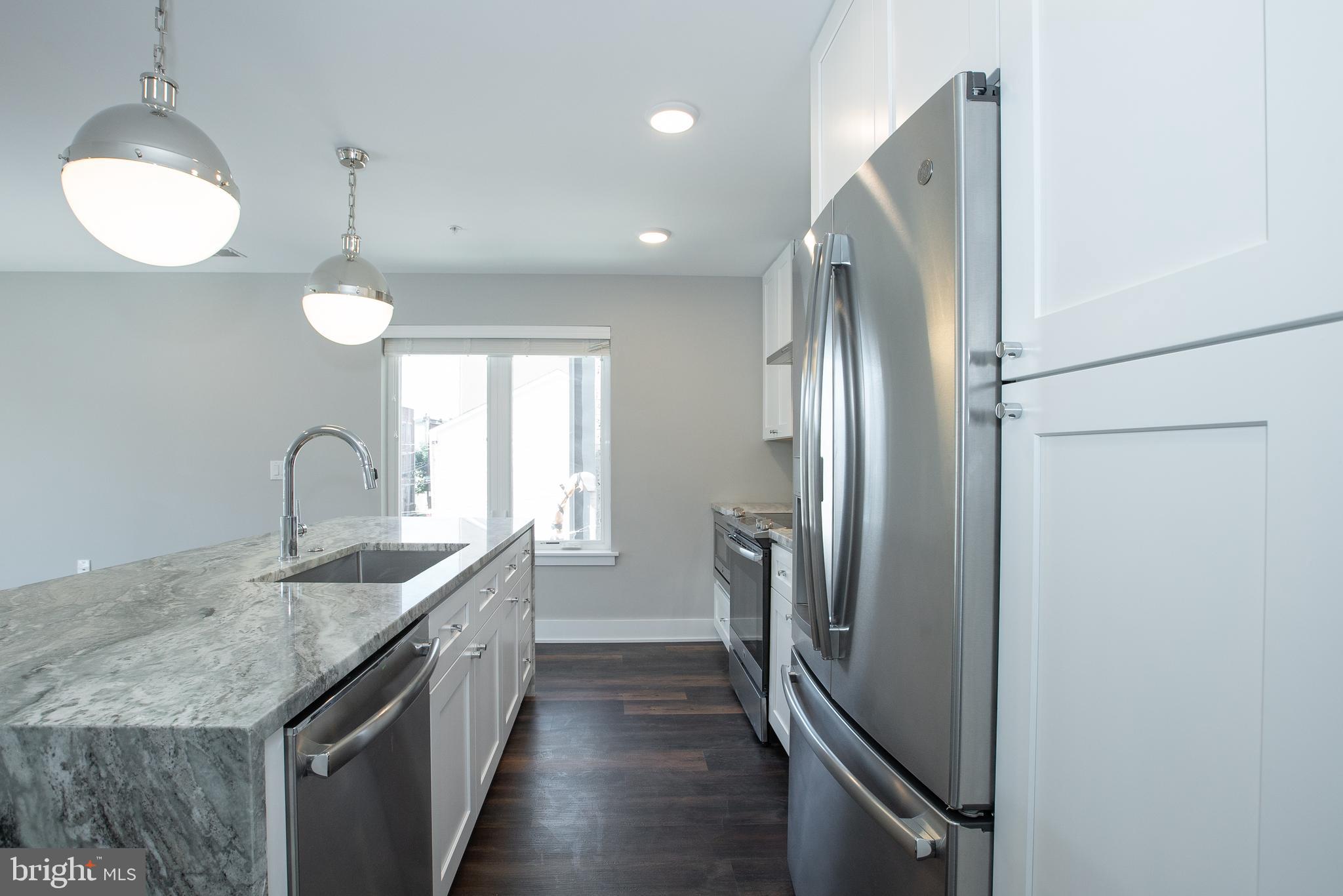 FAIRMOUNT - Residential Lease