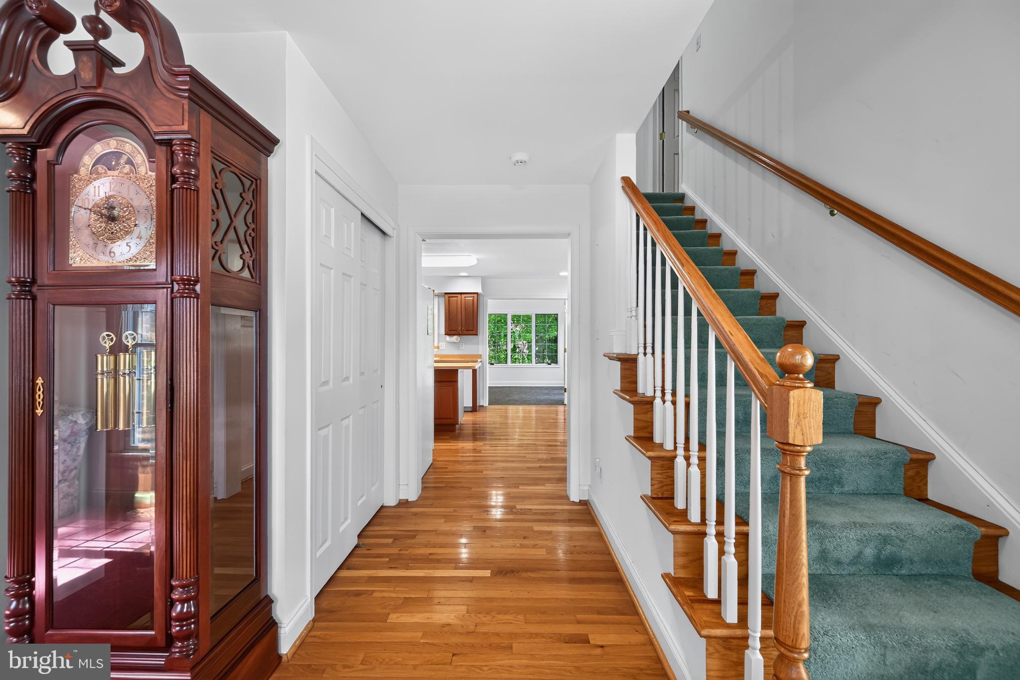 24 AUSPICE CIRCLE