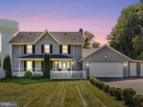 127 DIXON LANE SYKESVILLE MD 21784
