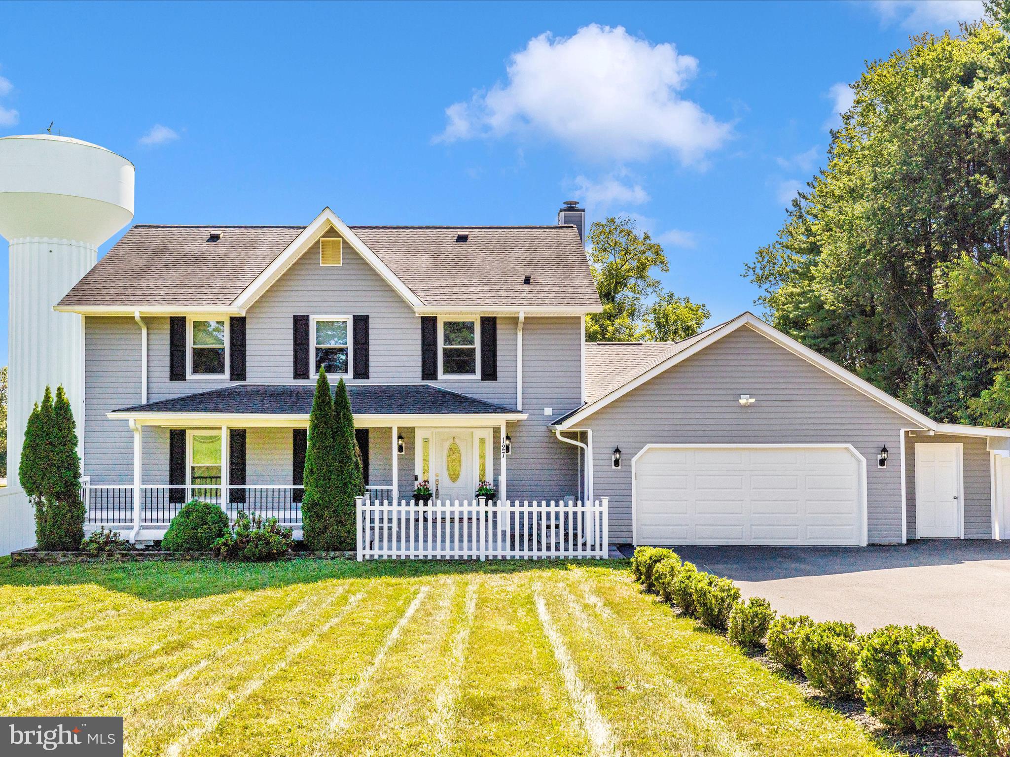 127 DIXON LANE