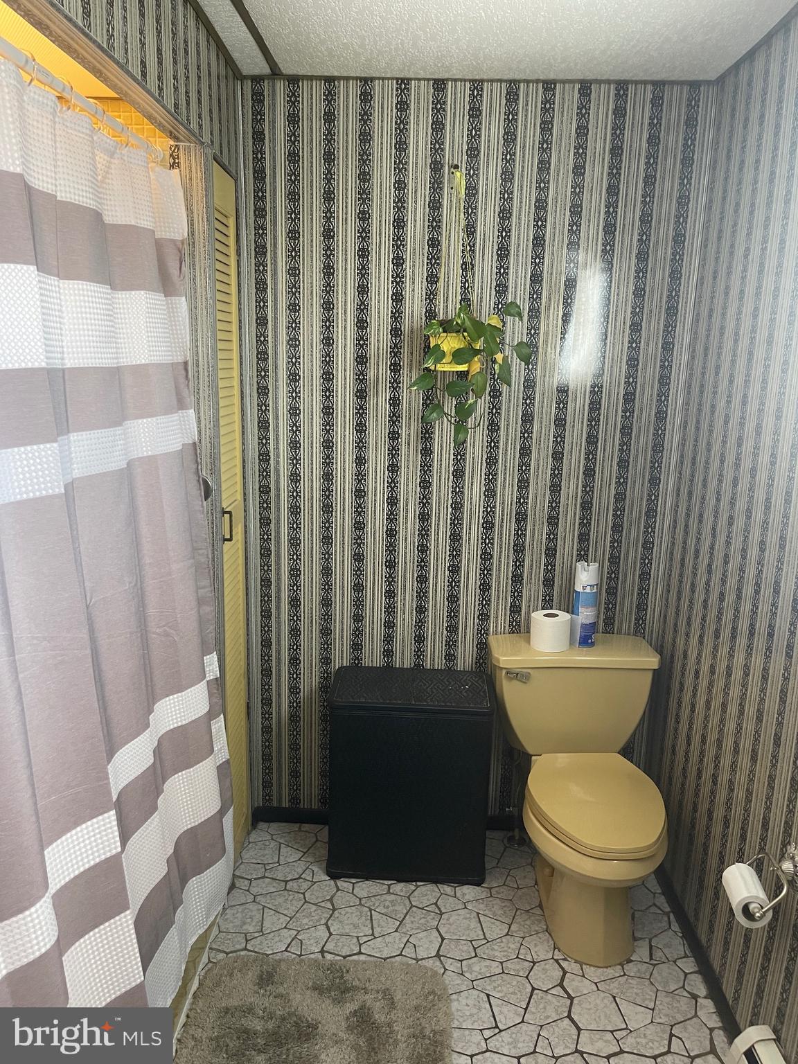 WHITMAN - Residential