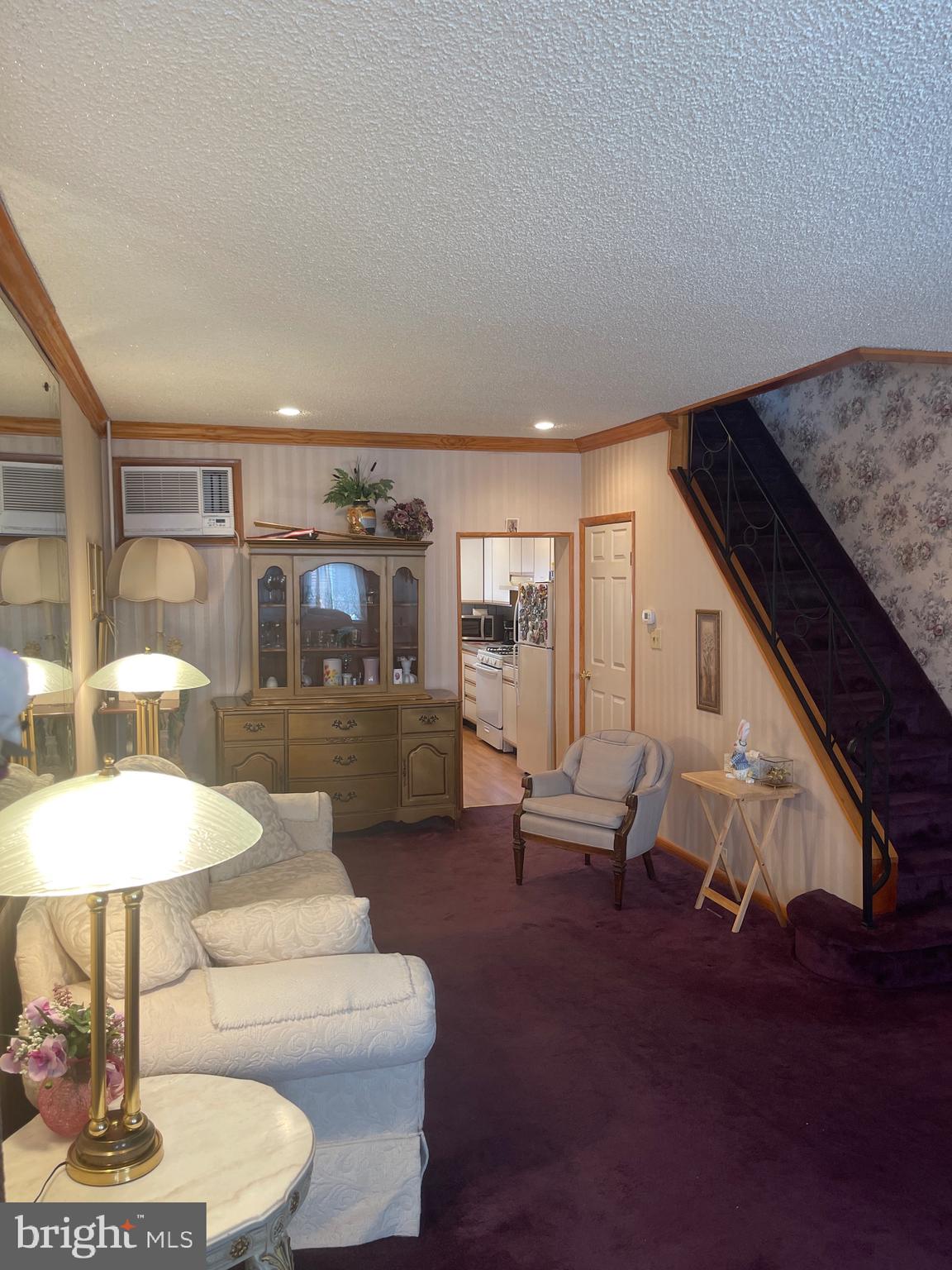 WHITMAN - Residential