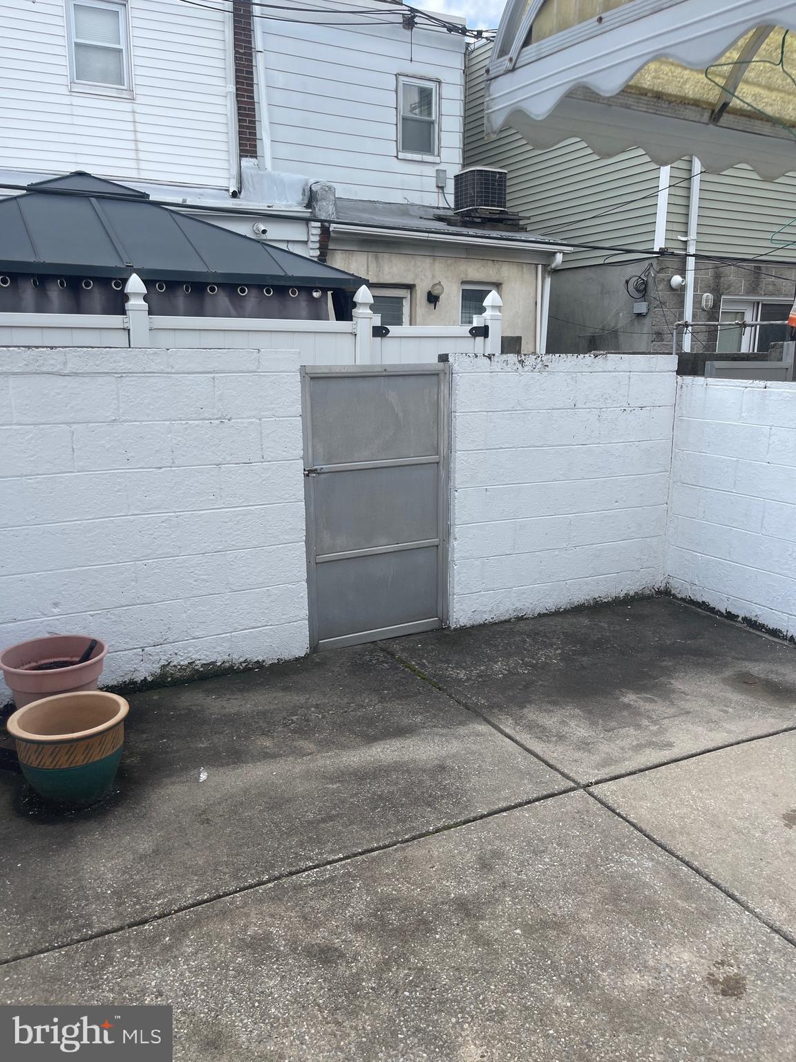 WHITMAN - Residential