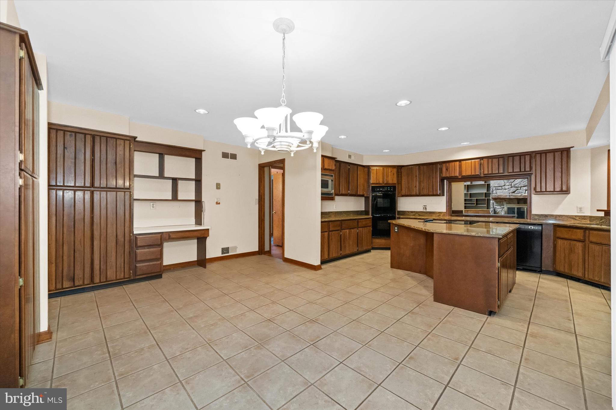 QUAIL CROSSING - Residential