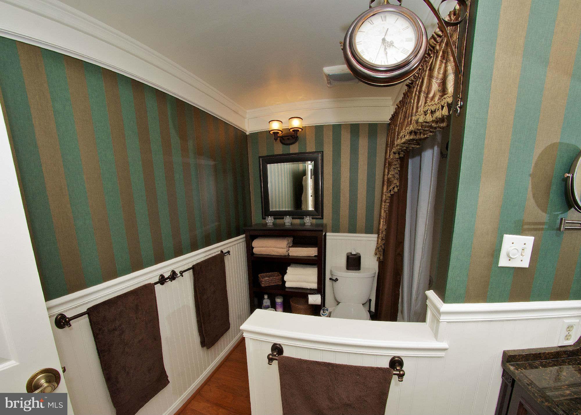 FAIR WOODS - Residential