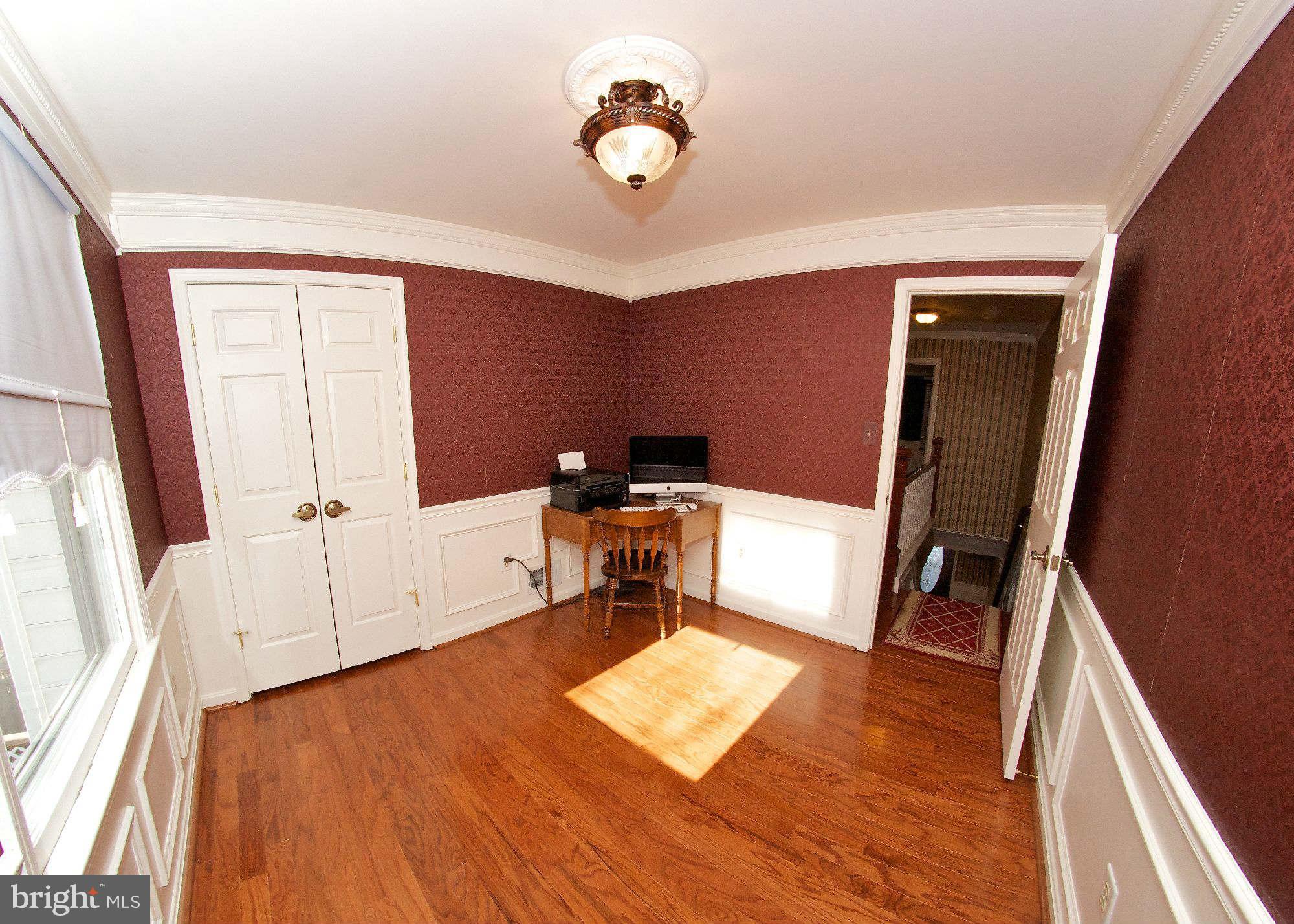 FAIR WOODS - Residential