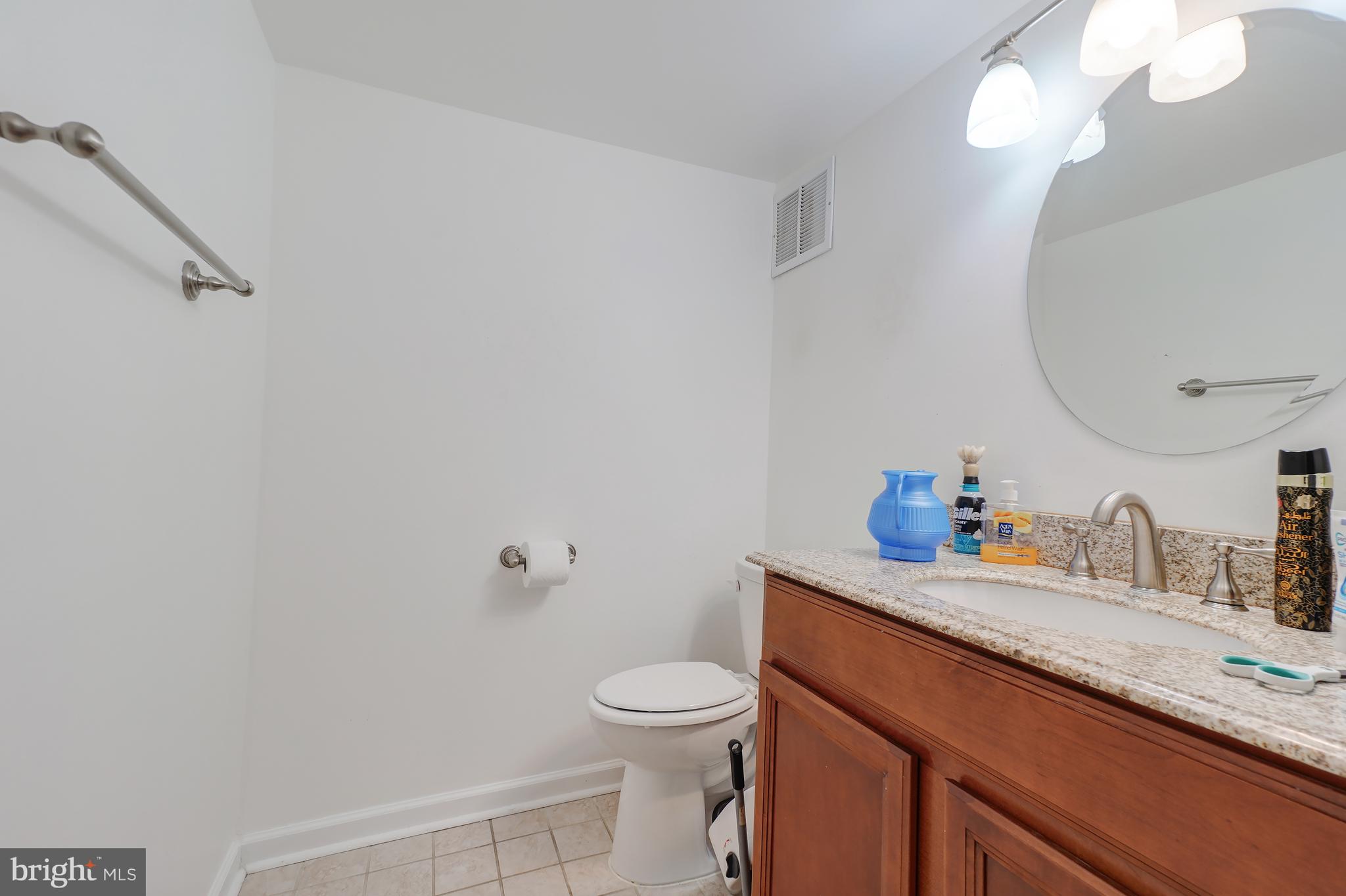 SKYLINE HOUSE - Residential