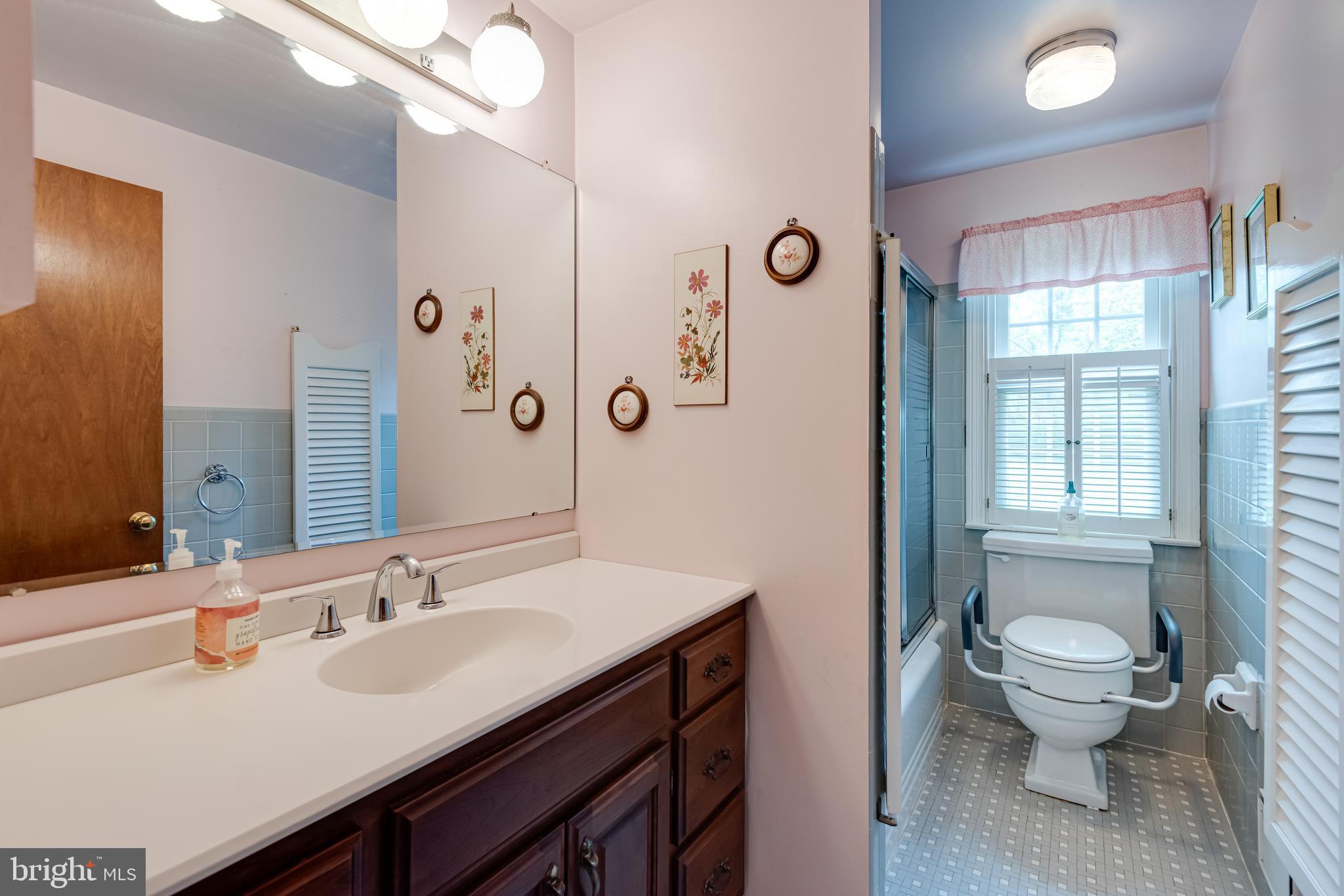 GLENHARDIE - Residential