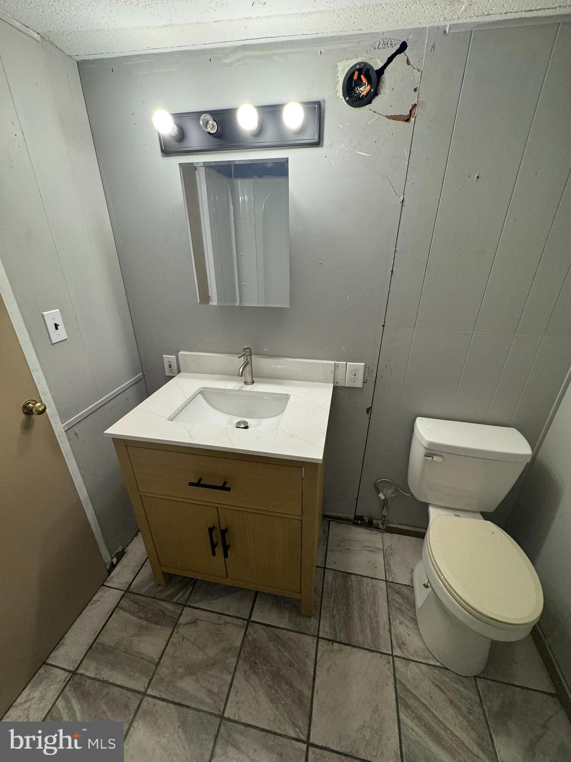 OPEQUON VIEW - Residential