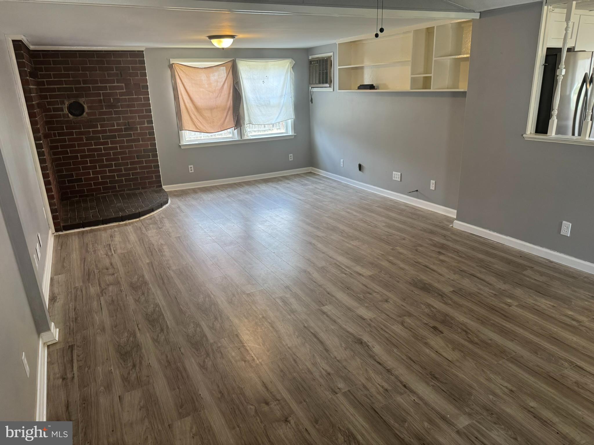 OPEQUON VIEW - Residential