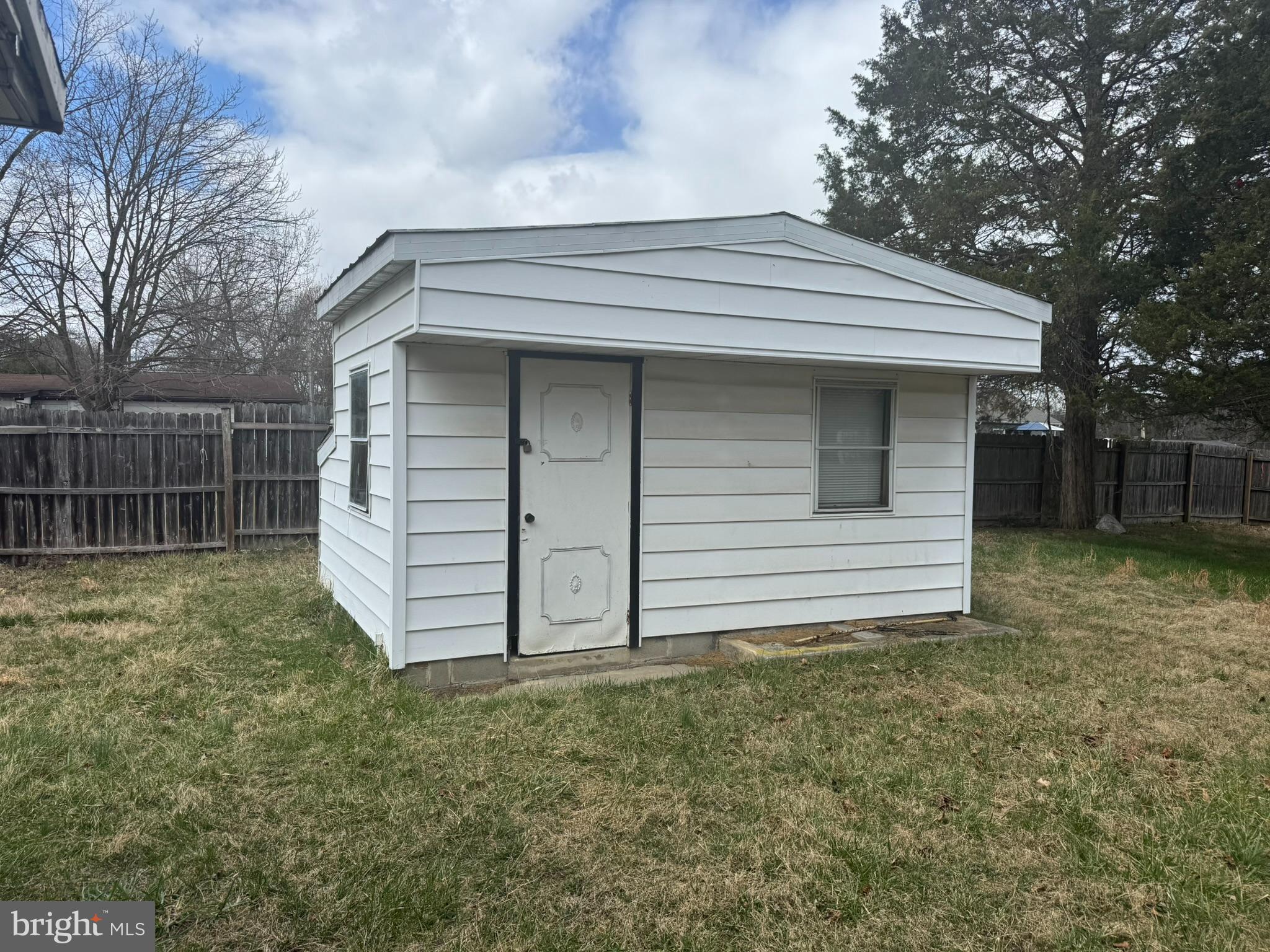 OPEQUON VIEW - Residential