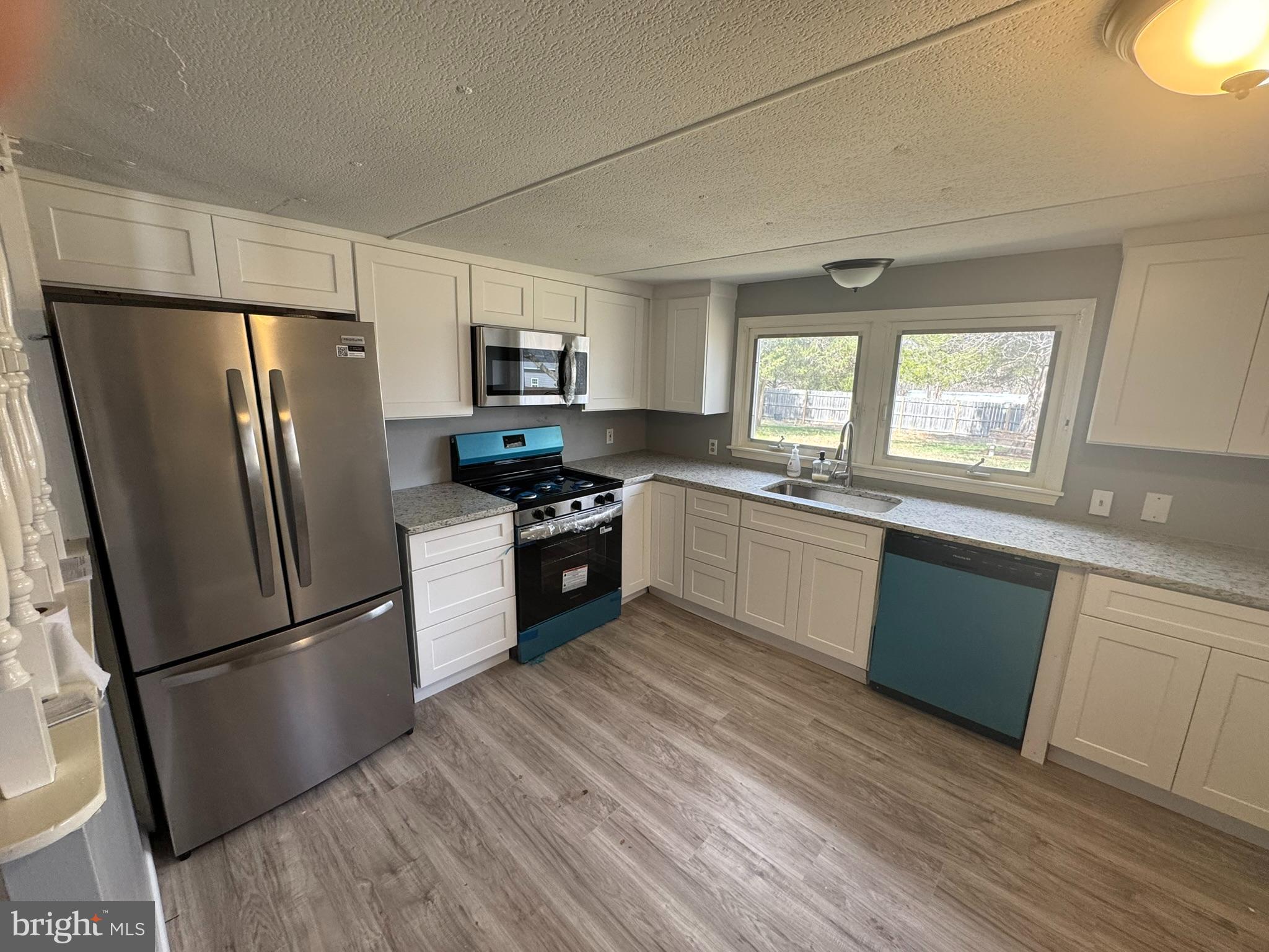 OPEQUON VIEW - Residential