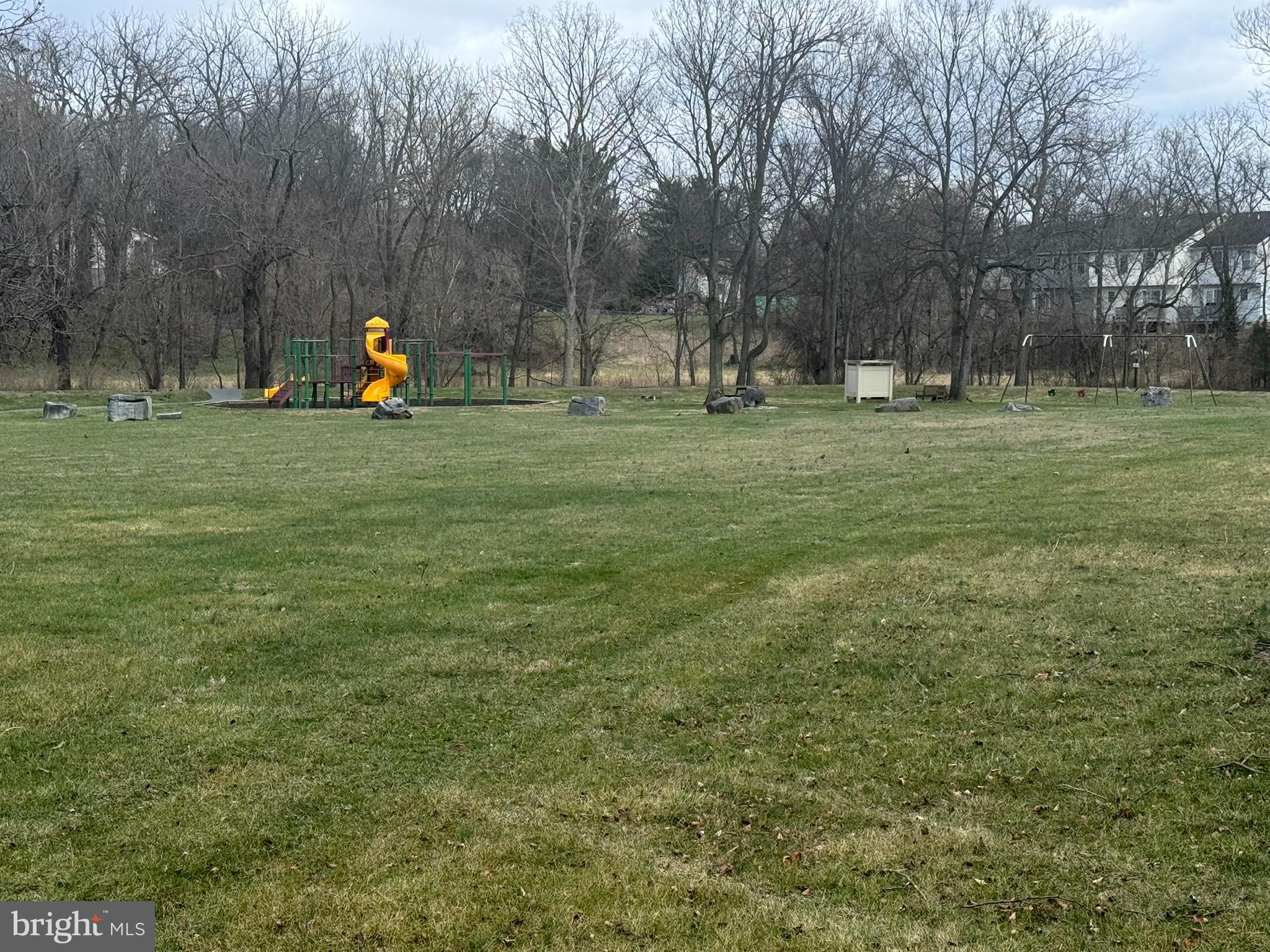 OPEQUON VIEW - Residential