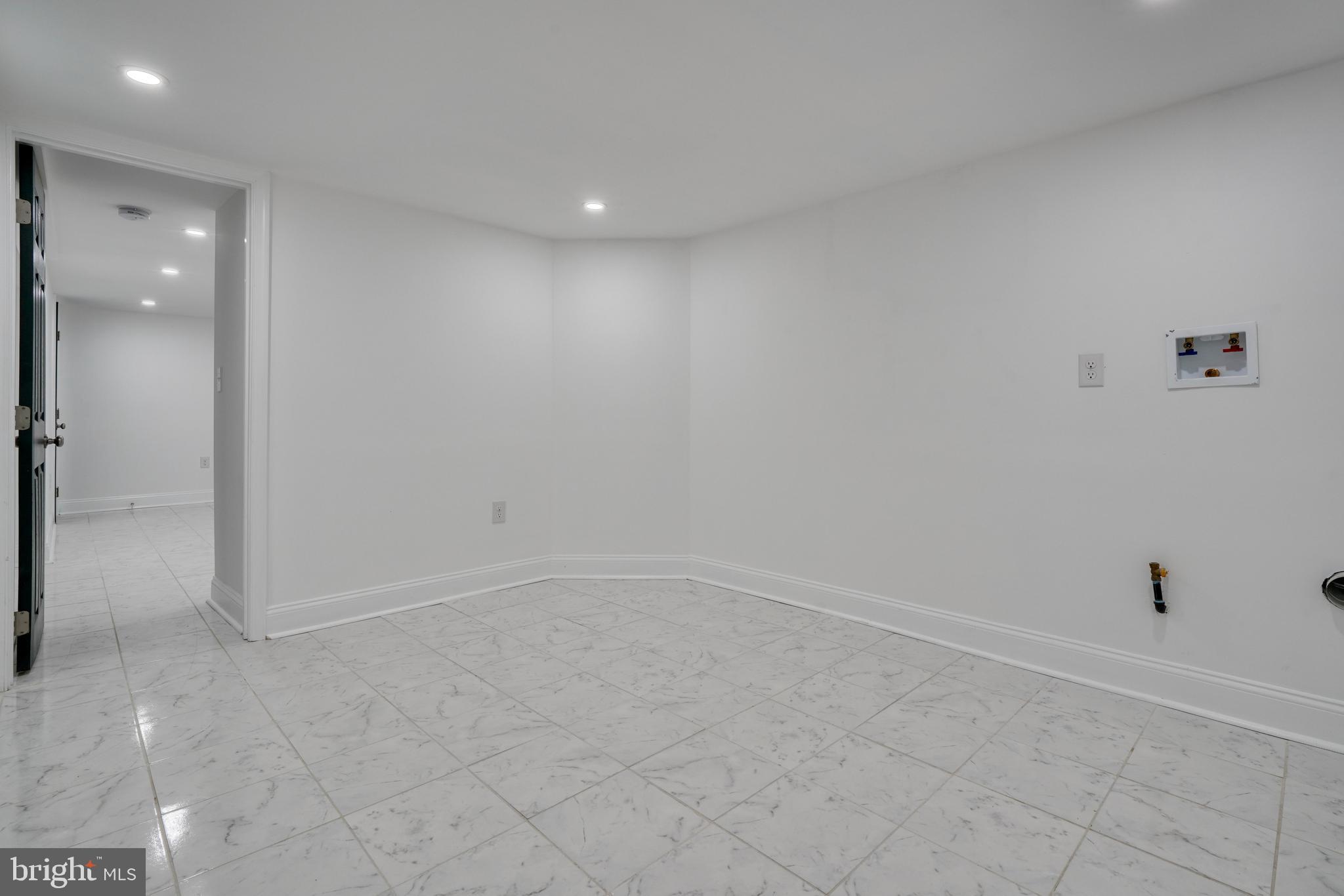 WEST ARLINGTON - Residential