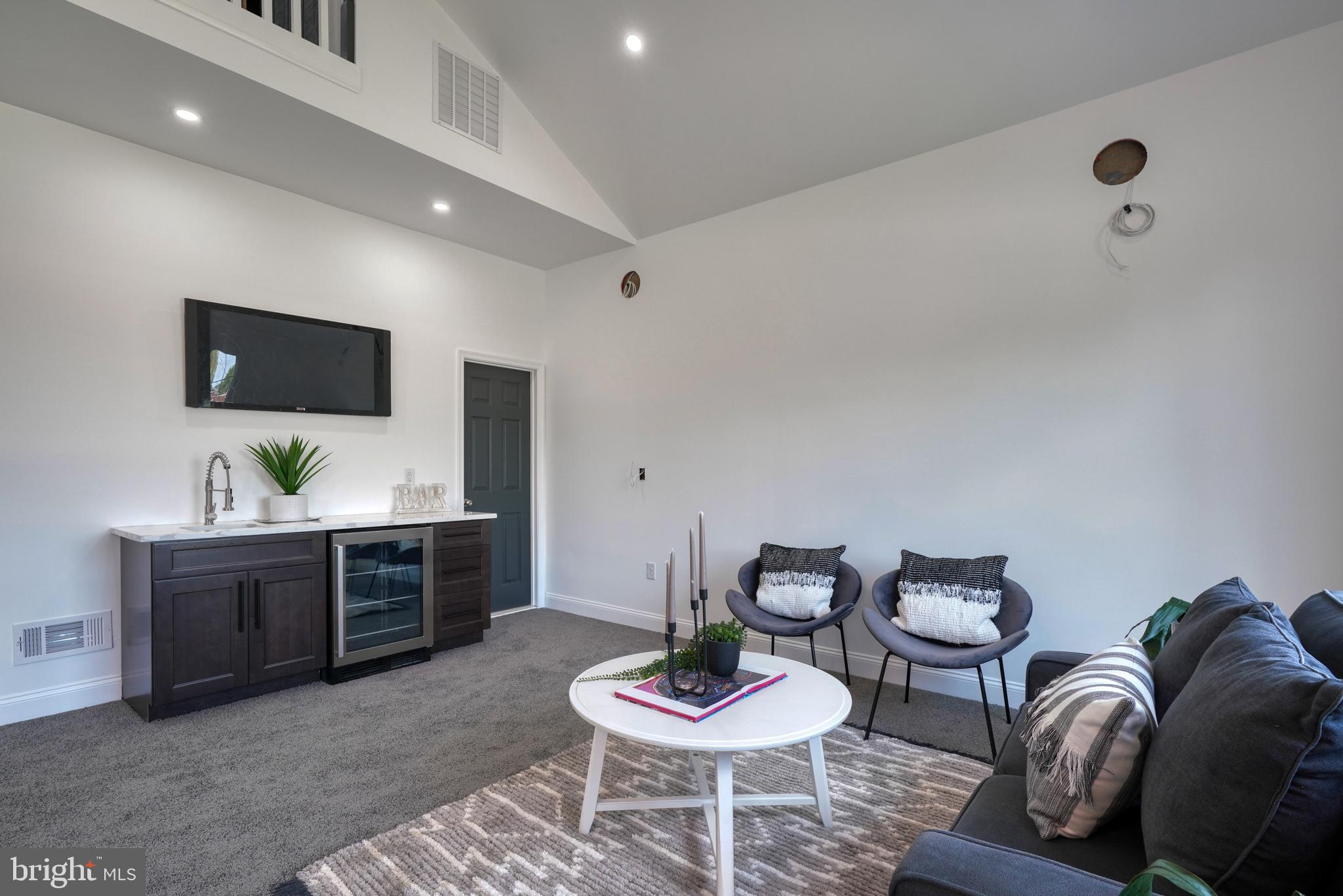 WEST ARLINGTON - Residential