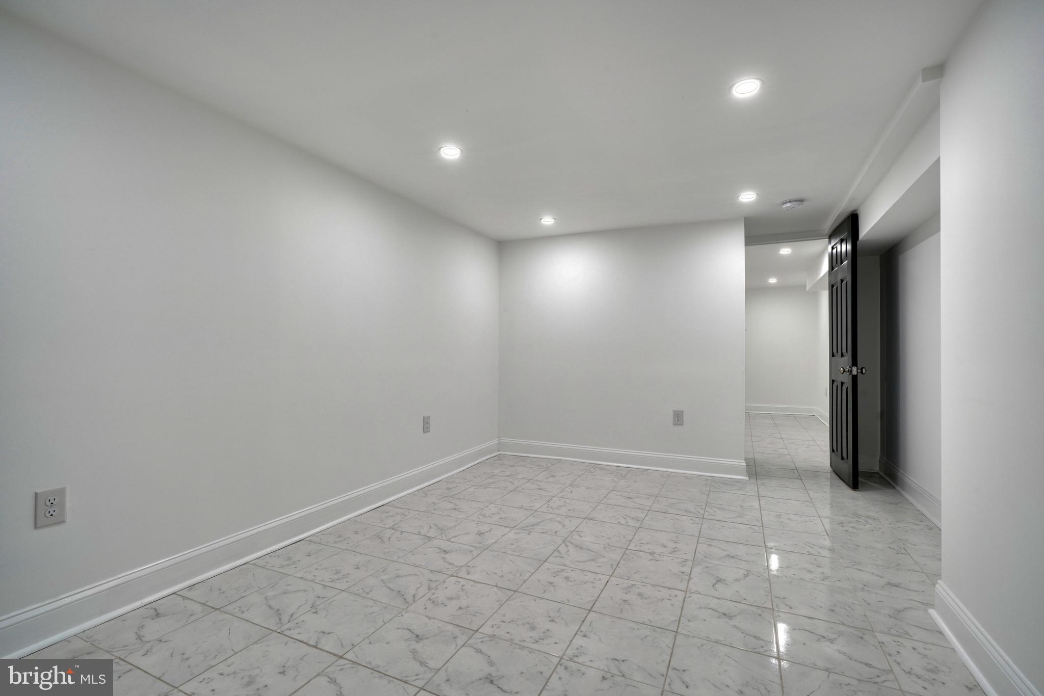 WEST ARLINGTON - Residential