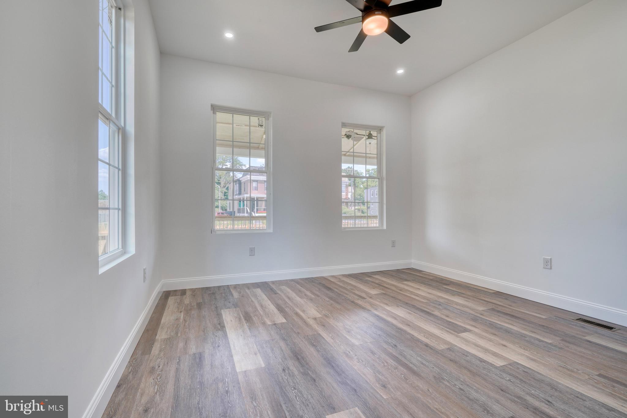 WEST ARLINGTON - Residential