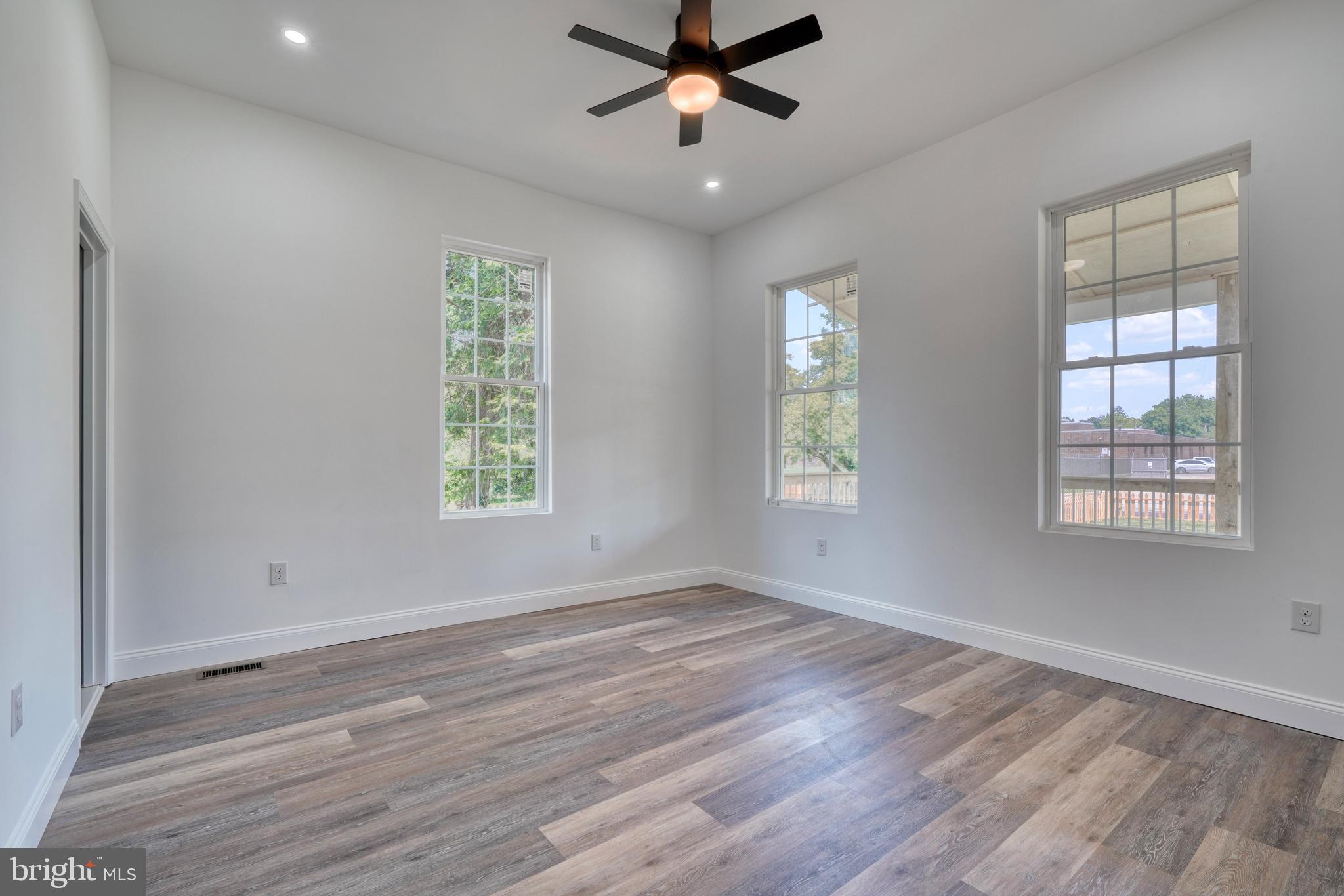 WEST ARLINGTON - Residential