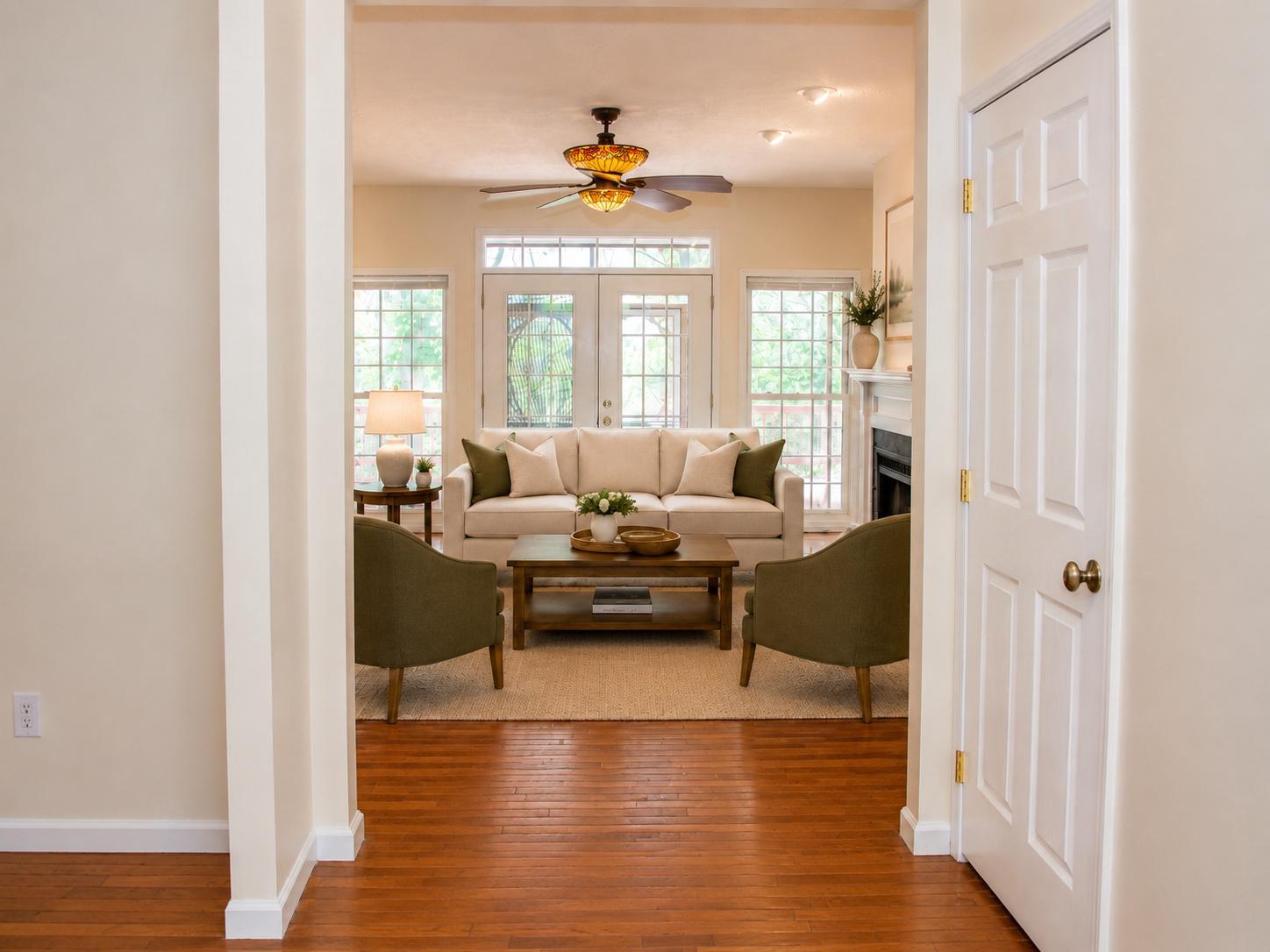 792 FOREST GLEN DRIVE