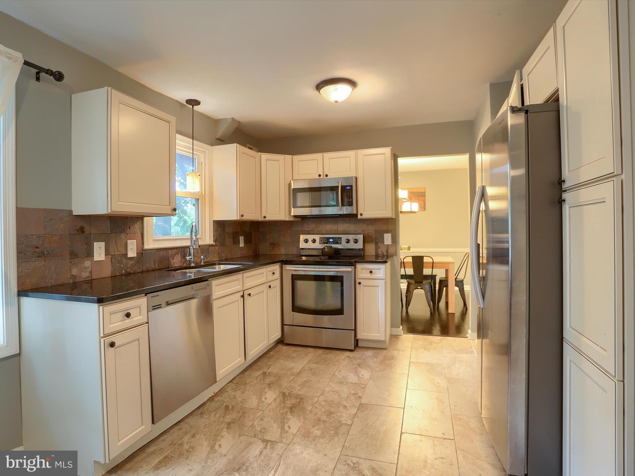 CAROL ACRES - Residential