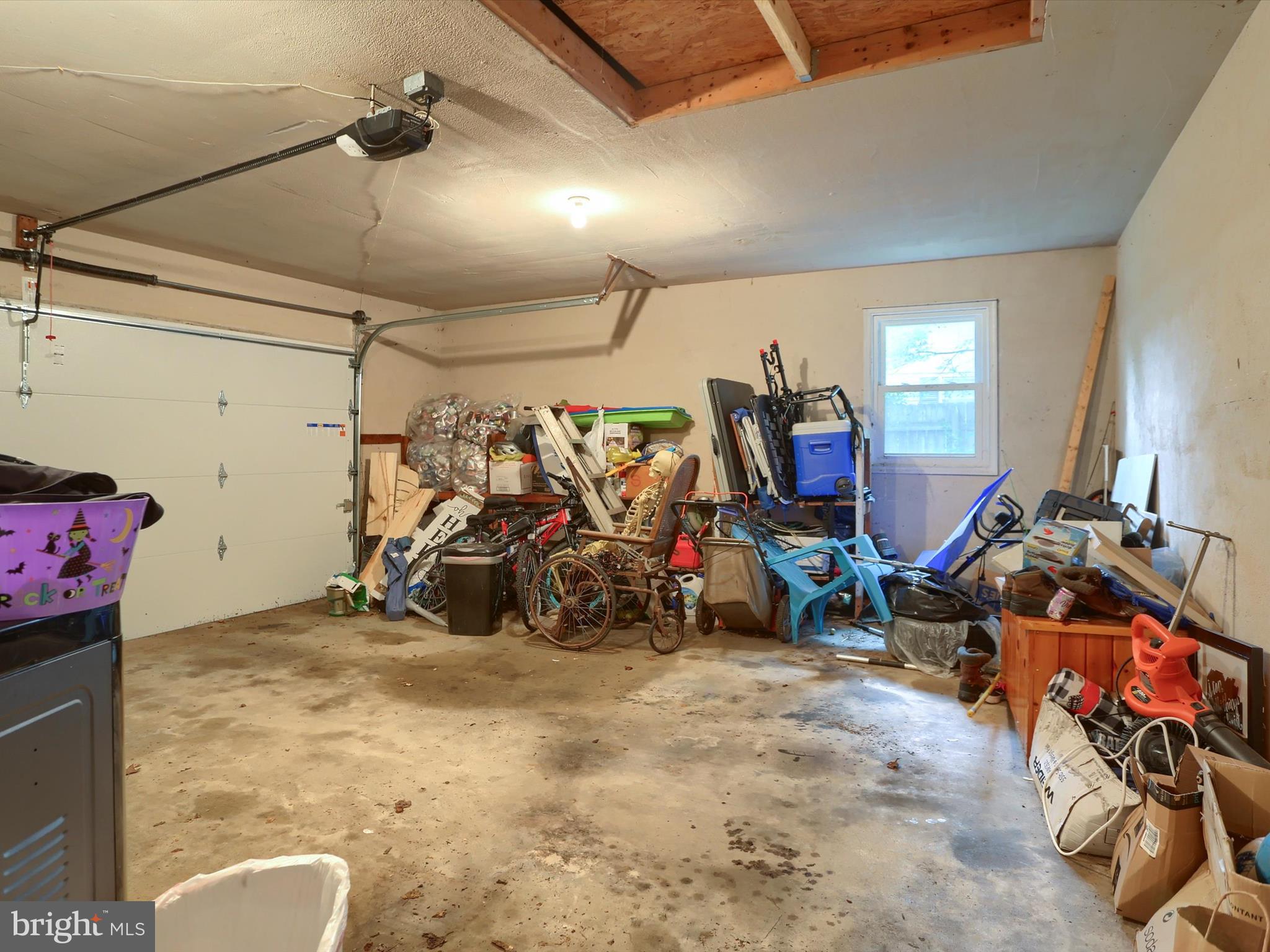 CAROL ACRES - Residential