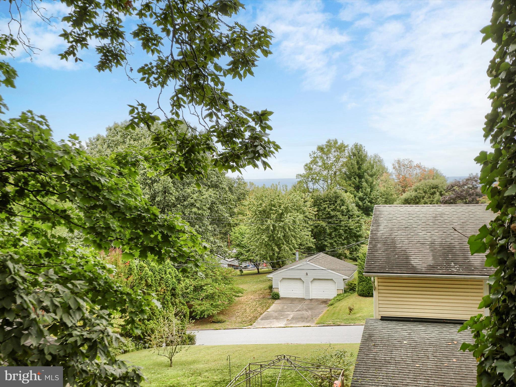 CAROL ACRES - Residential